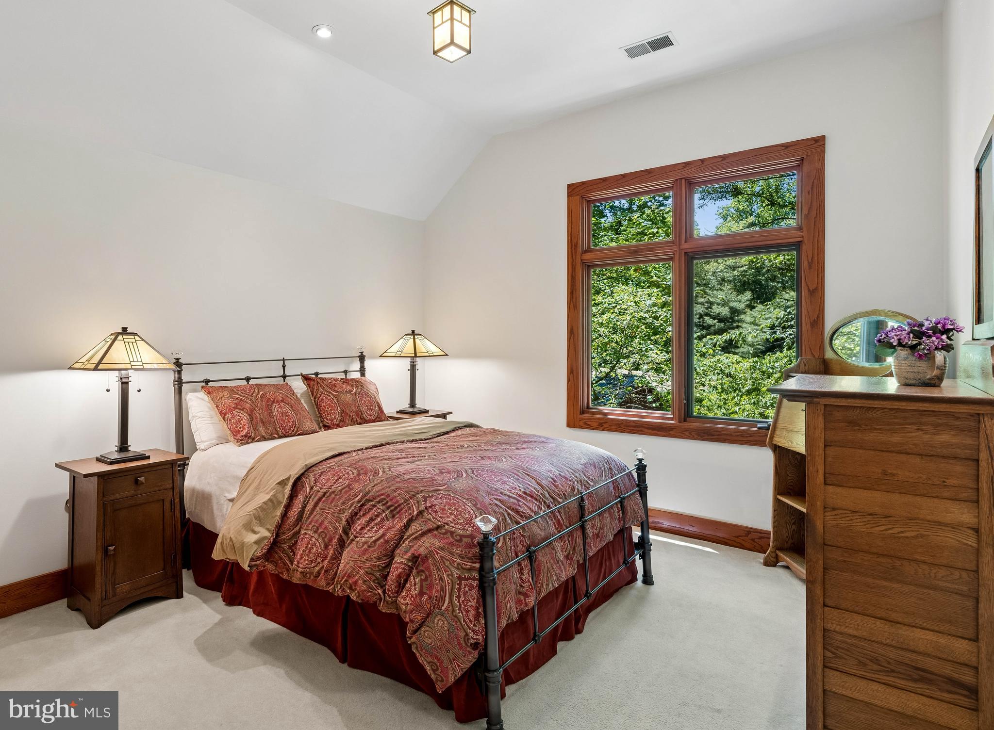 MEADOWOOD - Residential