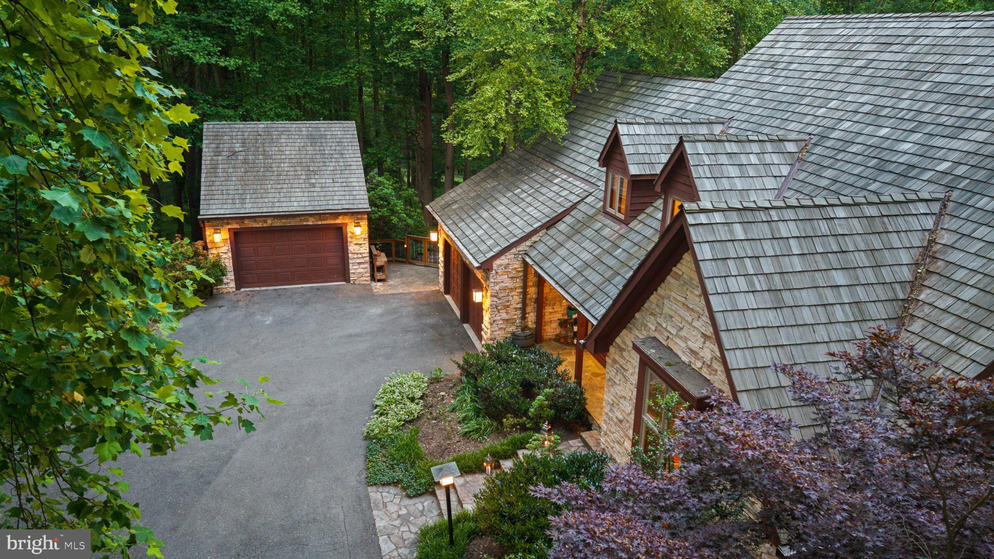 MEADOWOOD - Residential