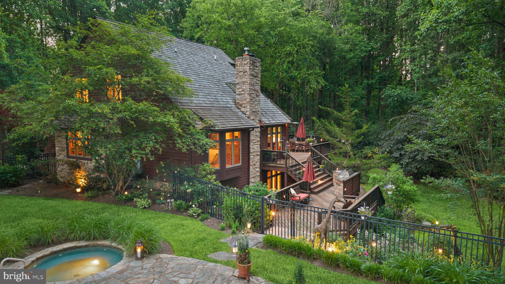 MEADOWOOD - Residential