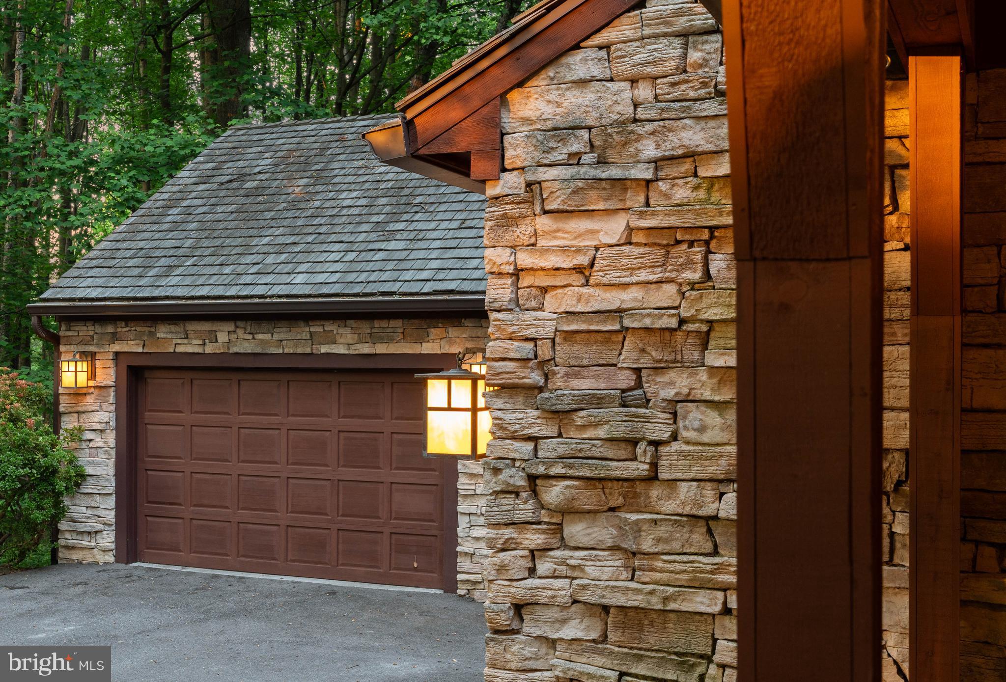 MEADOWOOD - Residential