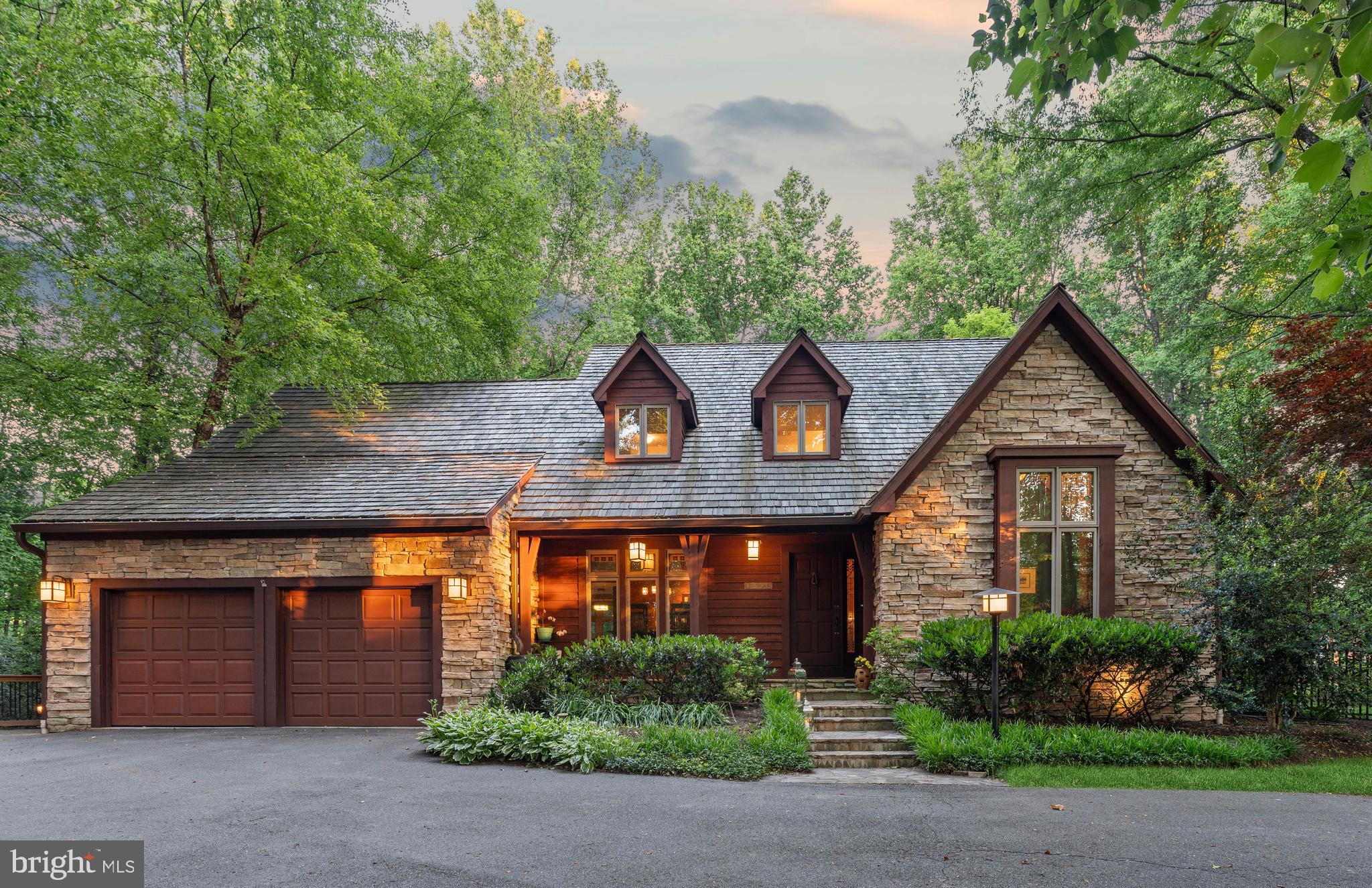 MEADOWOOD - Residential