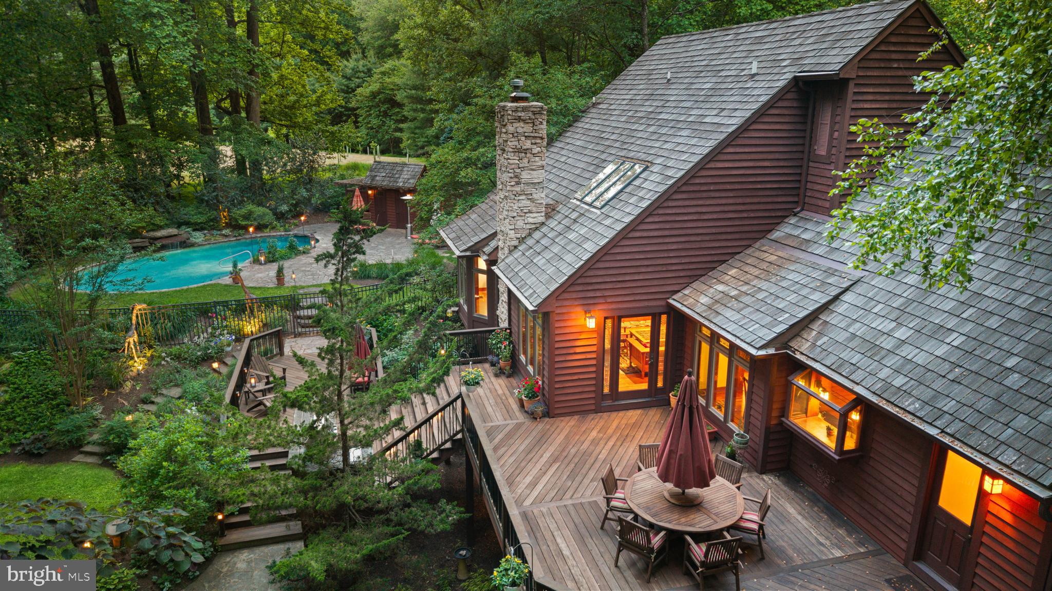 MEADOWOOD - Residential