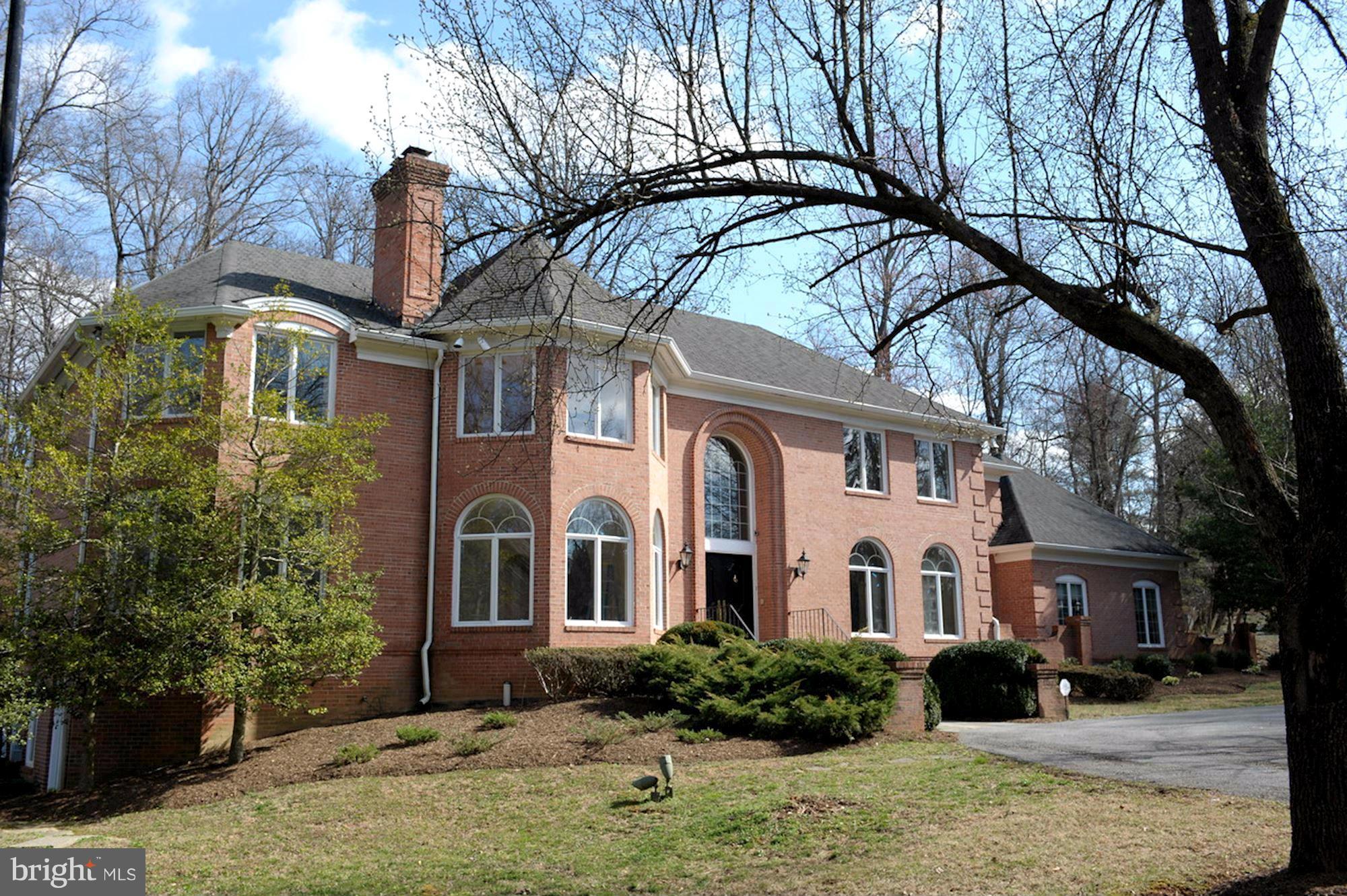 RIVER OAKS FARM - Residential