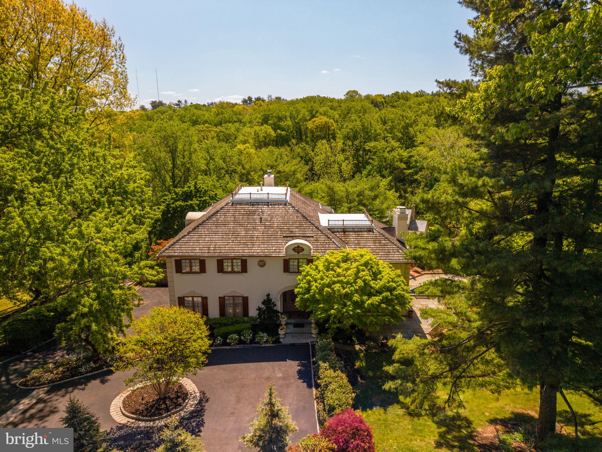 GLADWYNE - Residential