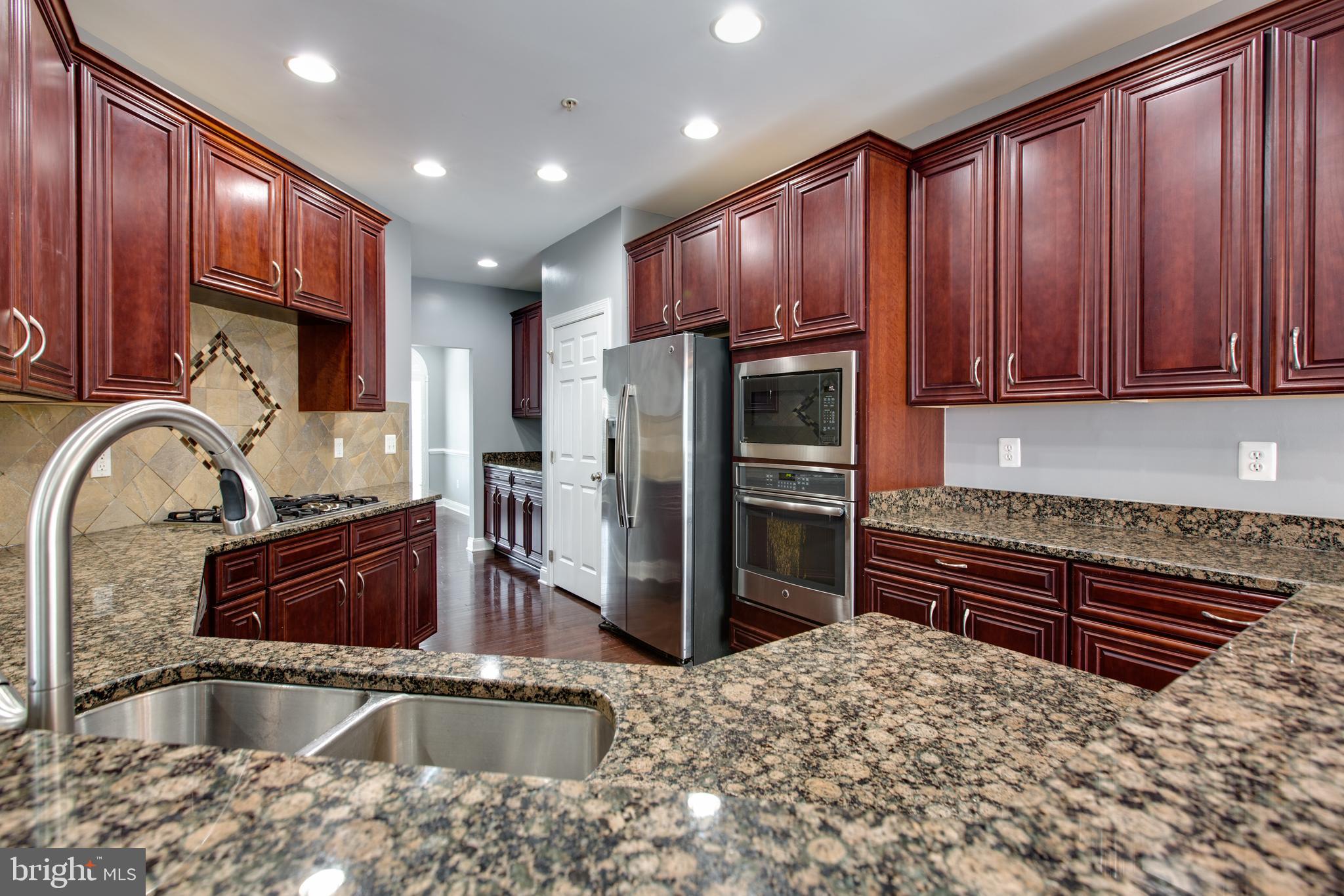THE ENCLAVE AT ARUNDEL PRESERVE - Residential Lease