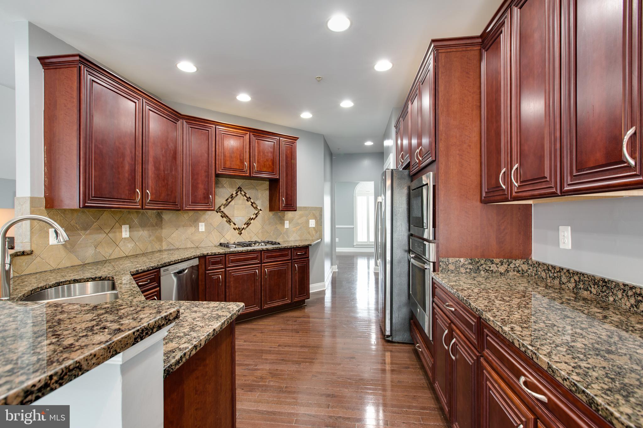 THE ENCLAVE AT ARUNDEL PRESERVE - Residential Lease