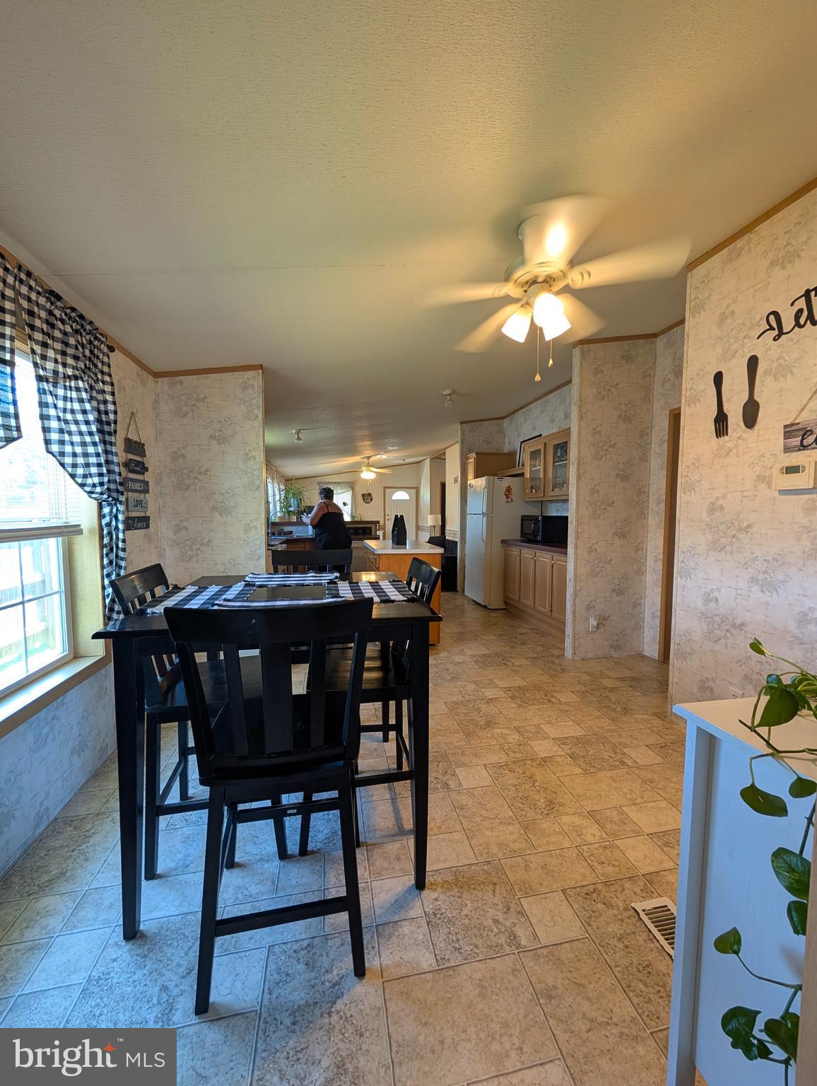LAKESIDE PARK - Residential