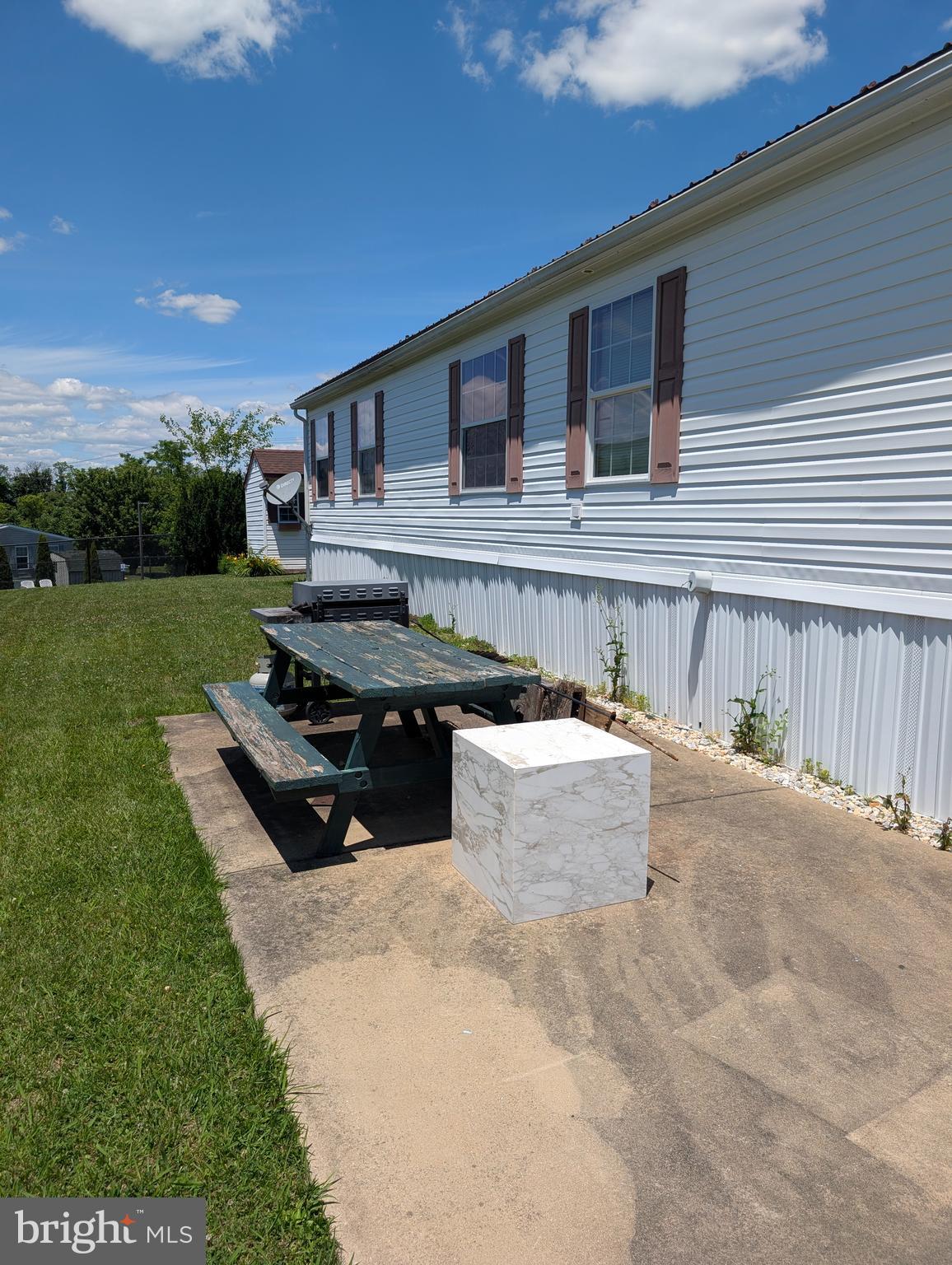 LAKESIDE PARK - Residential