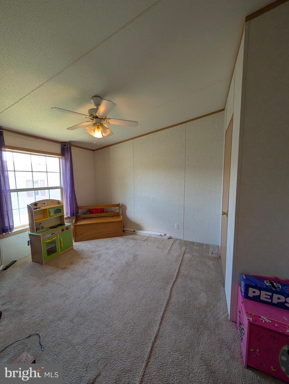 LAKESIDE PARK - Residential