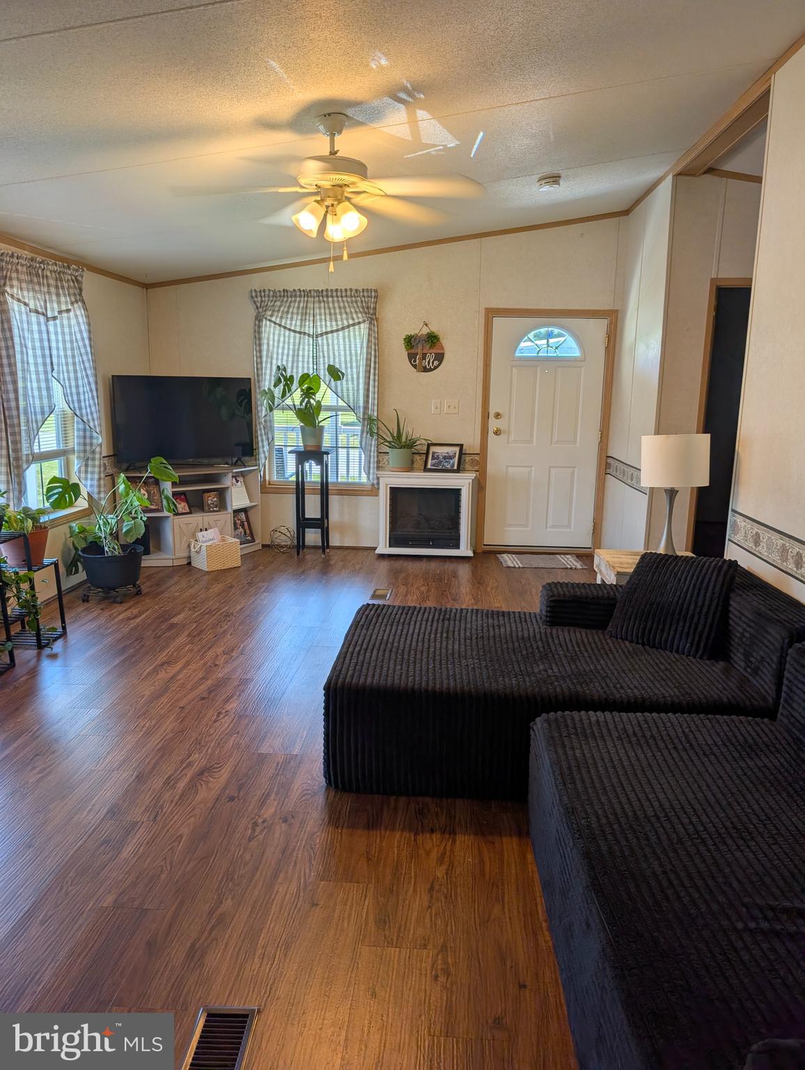 LAKESIDE PARK - Residential