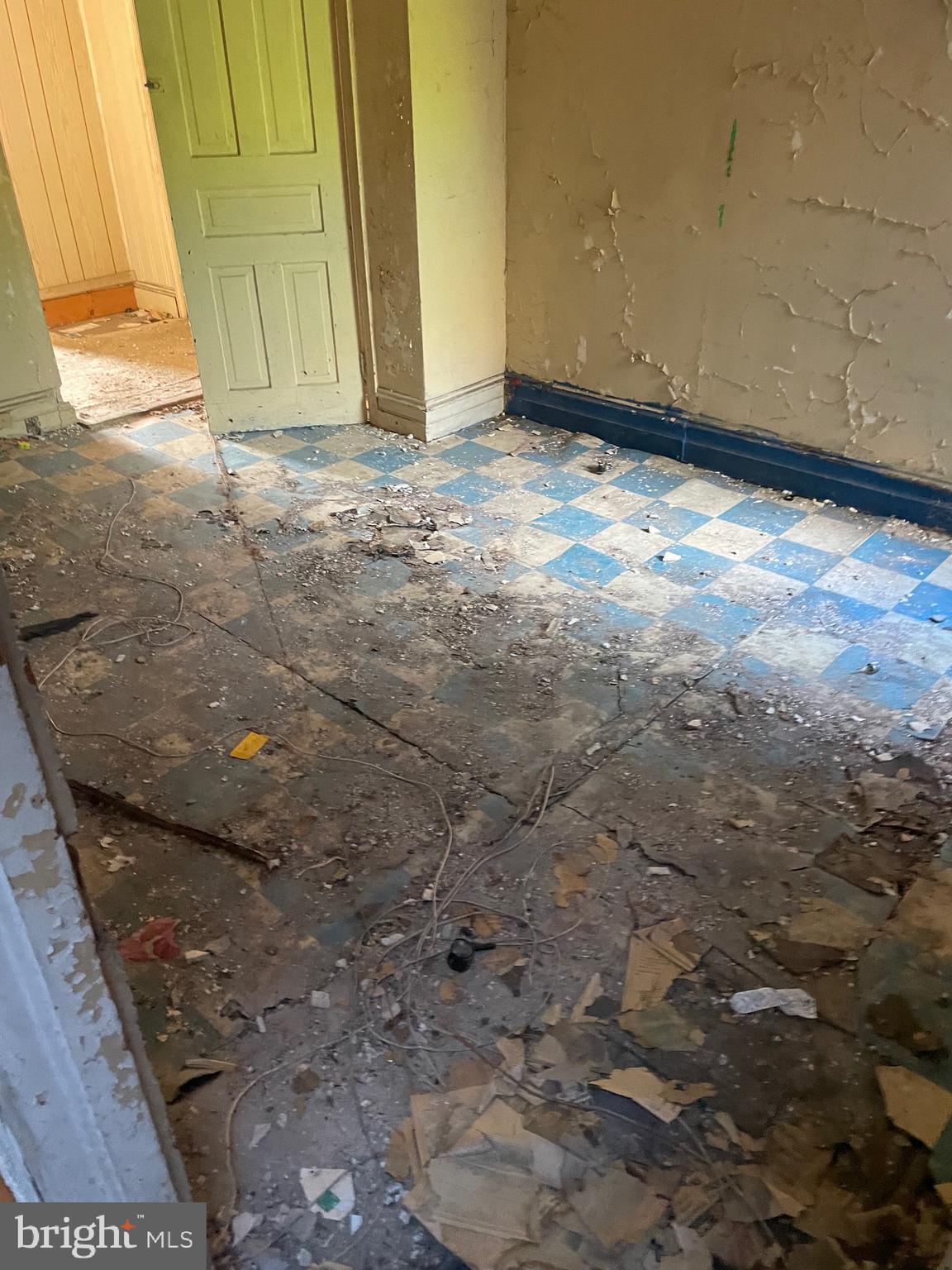 WEST PHILADELPHIA - Residential