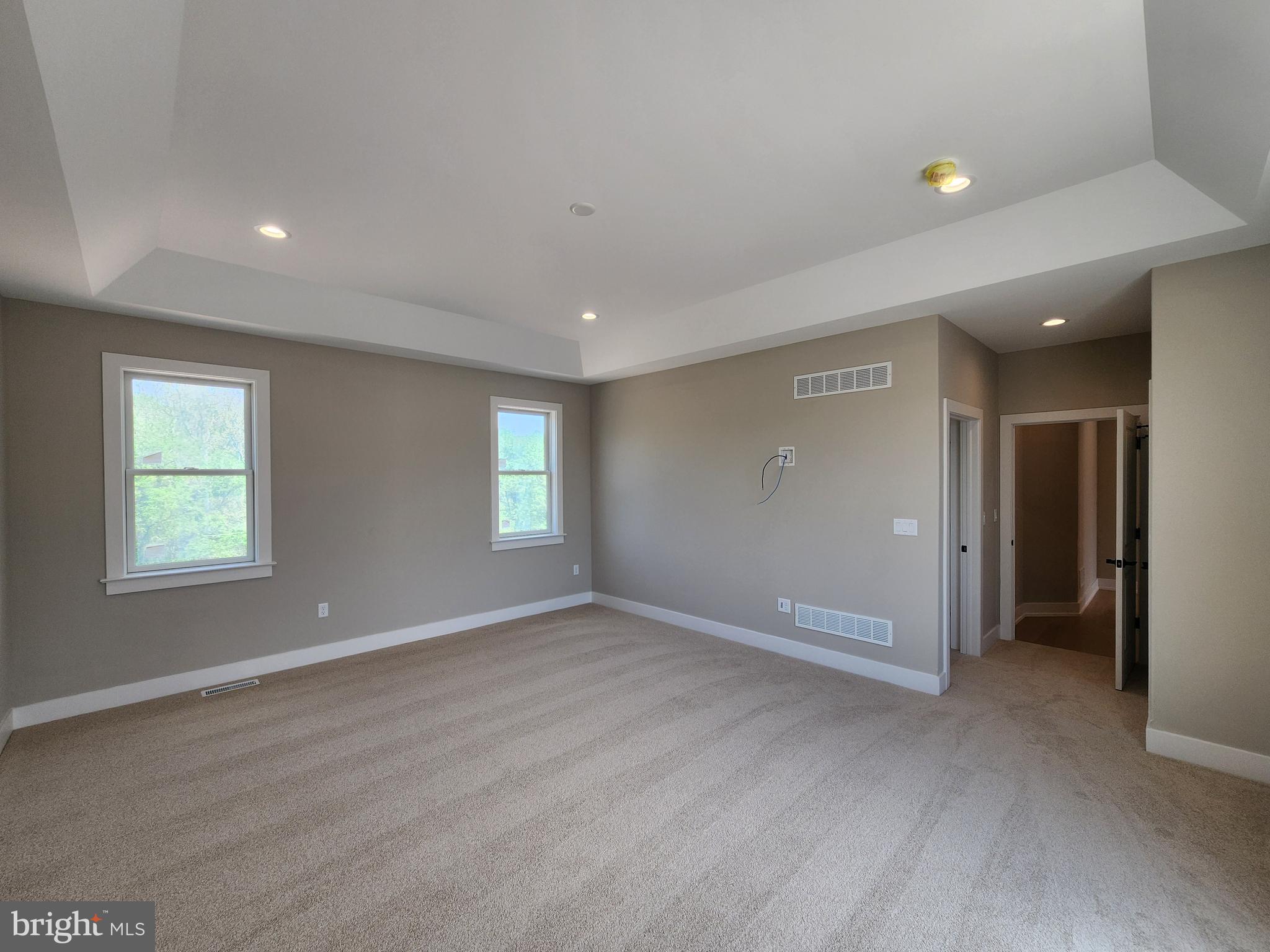 OAK HILL - Residential