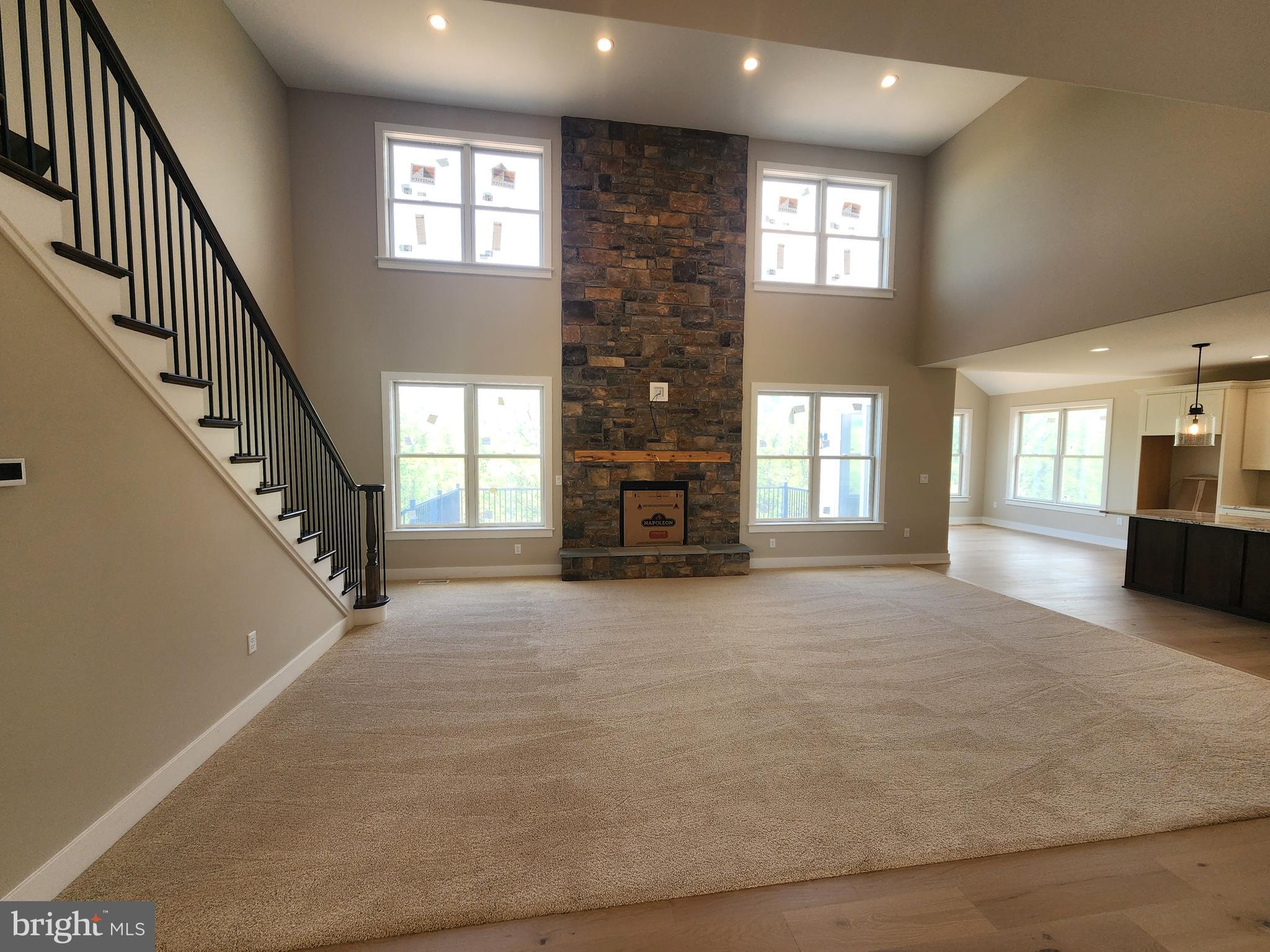 OAK HILL - Residential