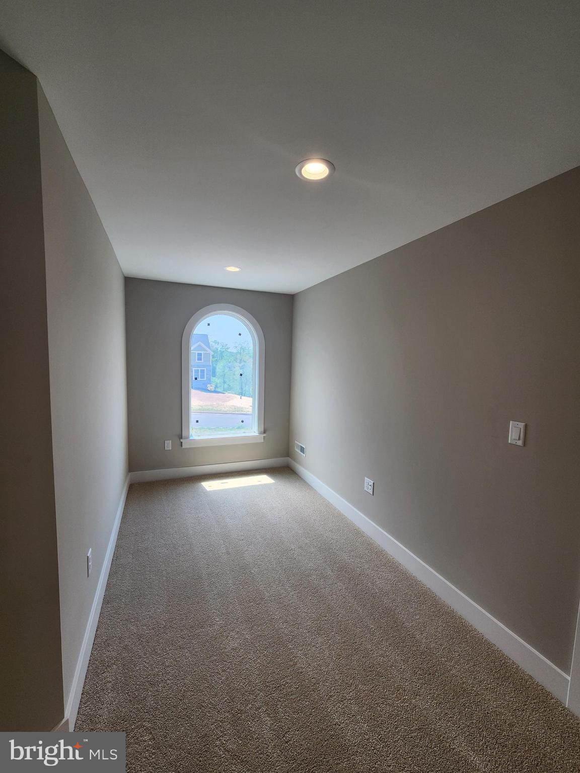 OAK HILL - Residential