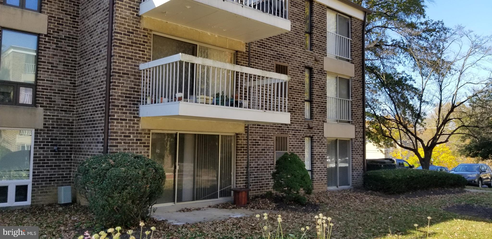 WESTCHESTER WEST - Residential Lease
