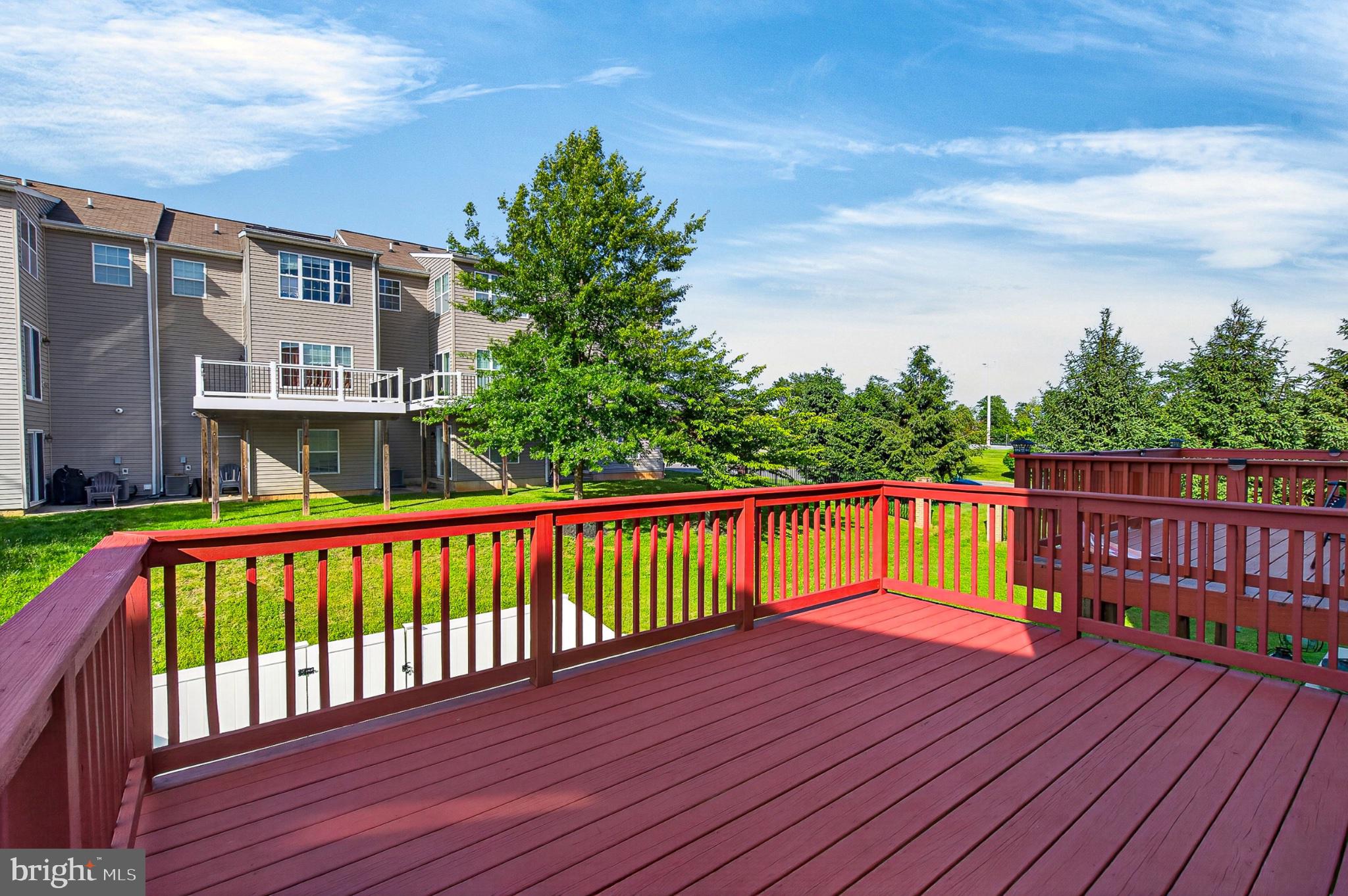 CARRIAGE HILLS TOWNHOUSE - Residential