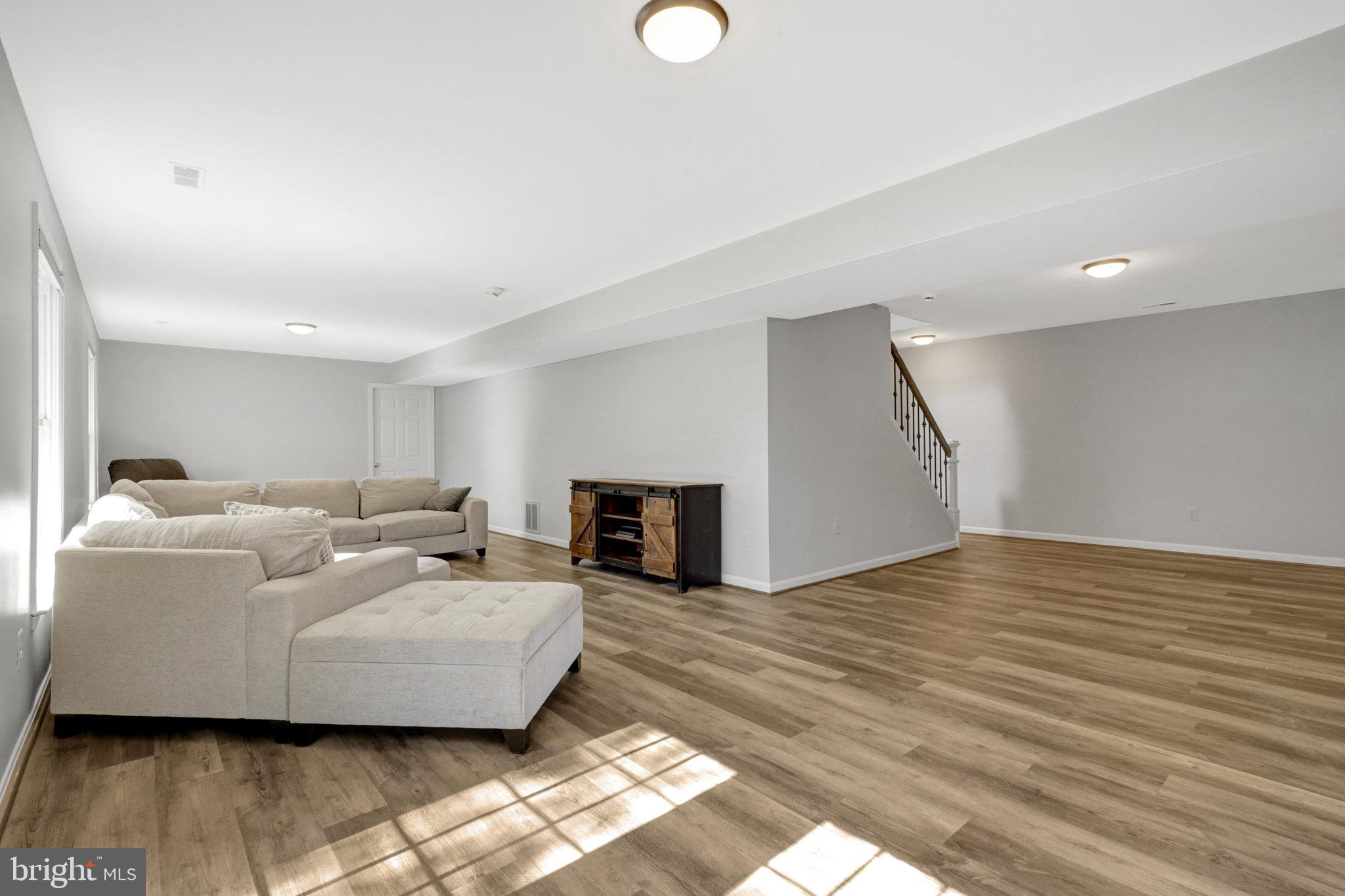 CROSSPOINTE - Residential