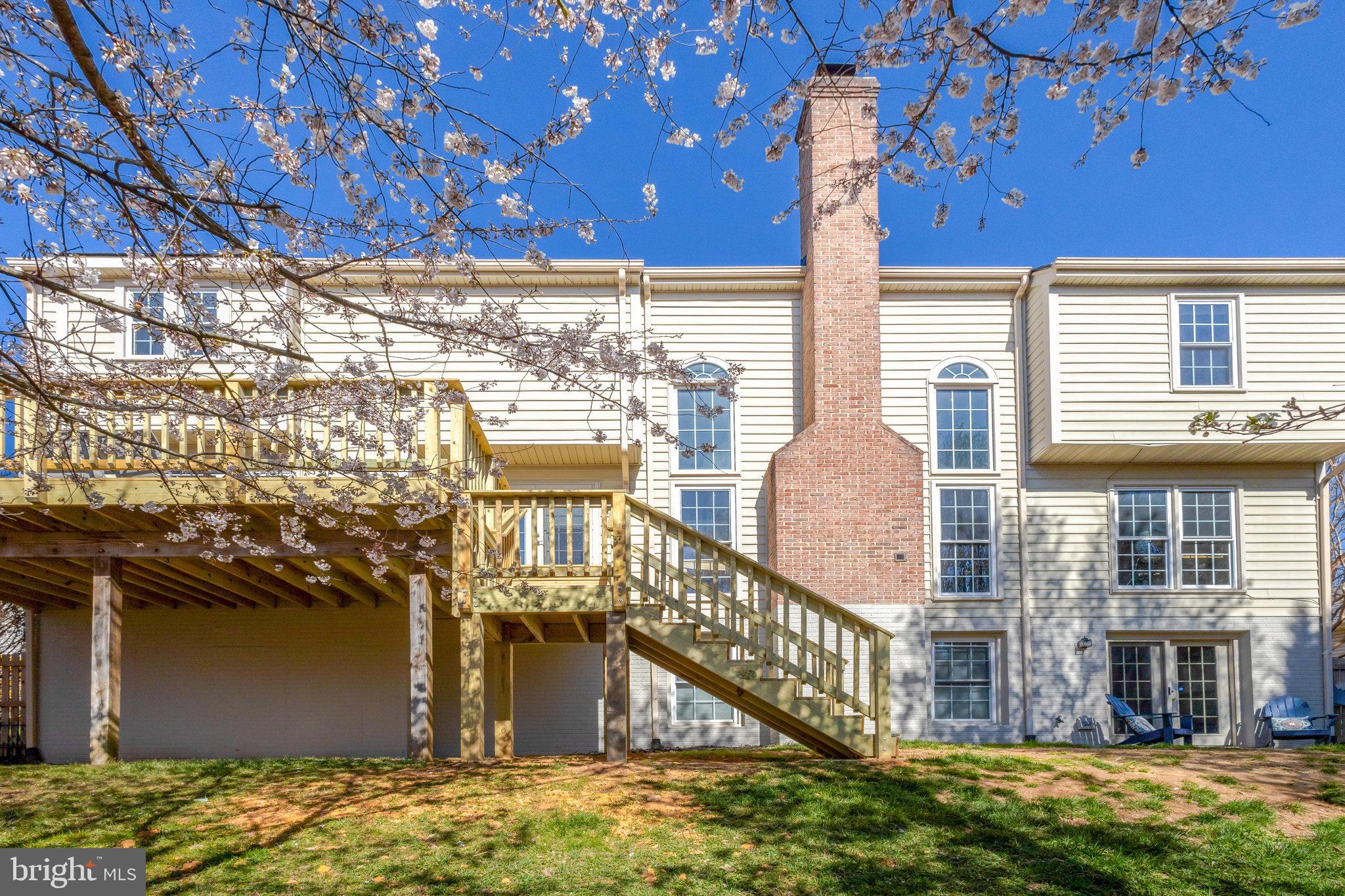 CROSSPOINTE - Residential