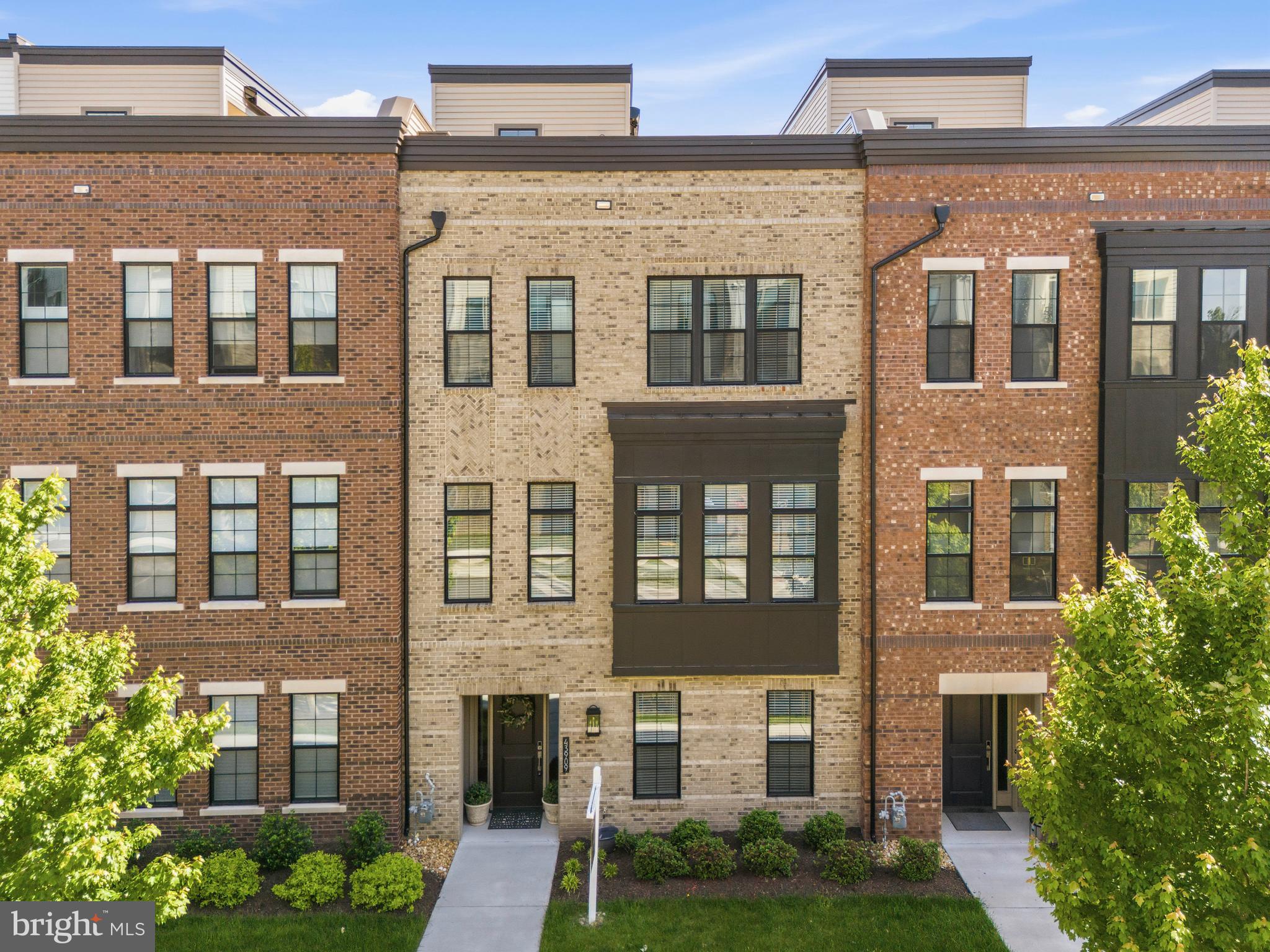 REGENCY AT BELMONT - Residential