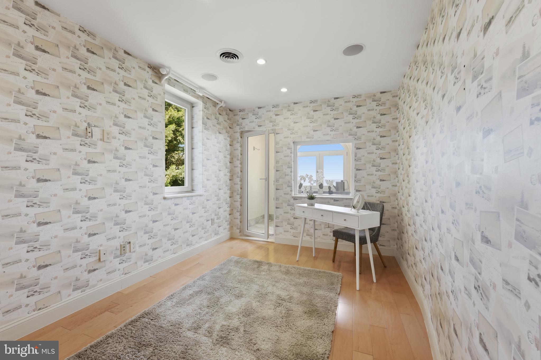 BAYSIDE BEACH - Residential