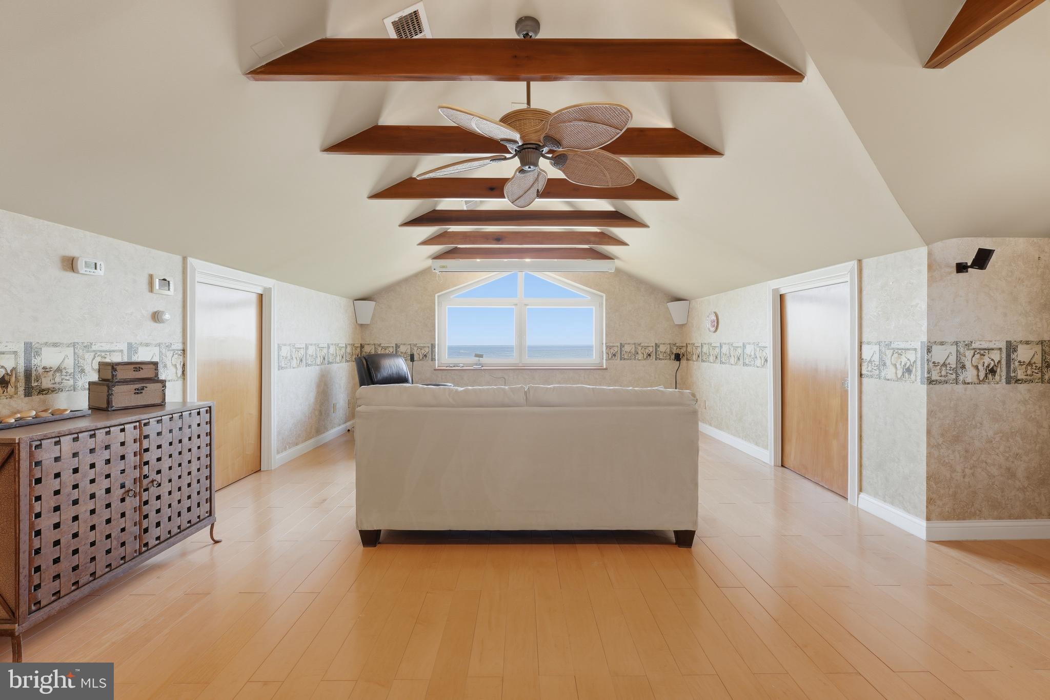 BAYSIDE BEACH - Residential