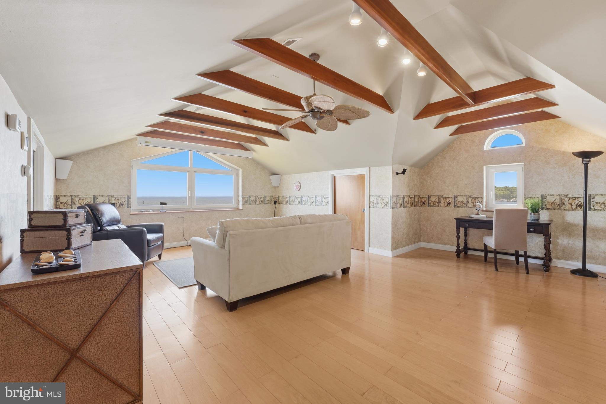 BAYSIDE BEACH - Residential