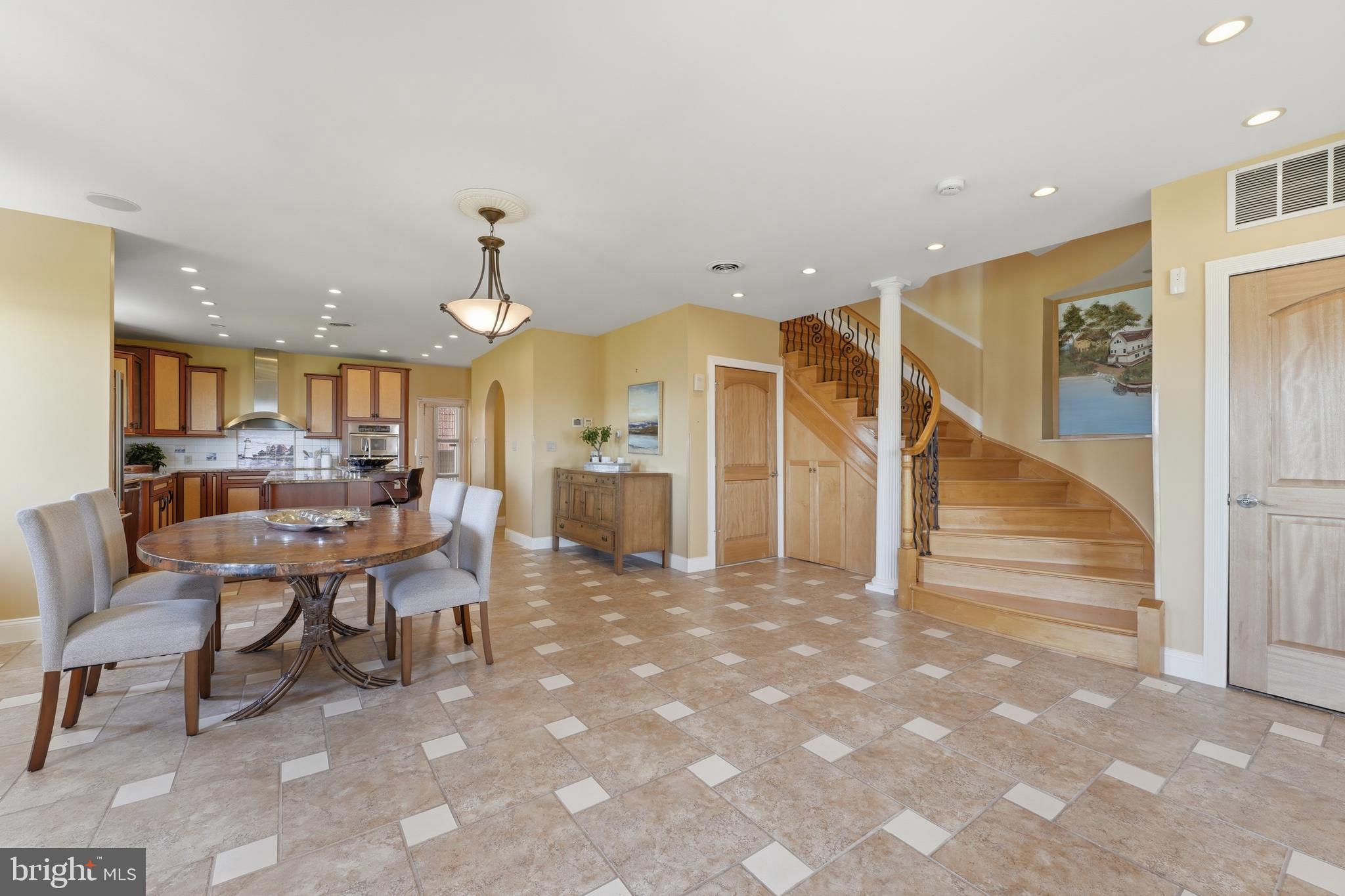 BAYSIDE BEACH - Residential
