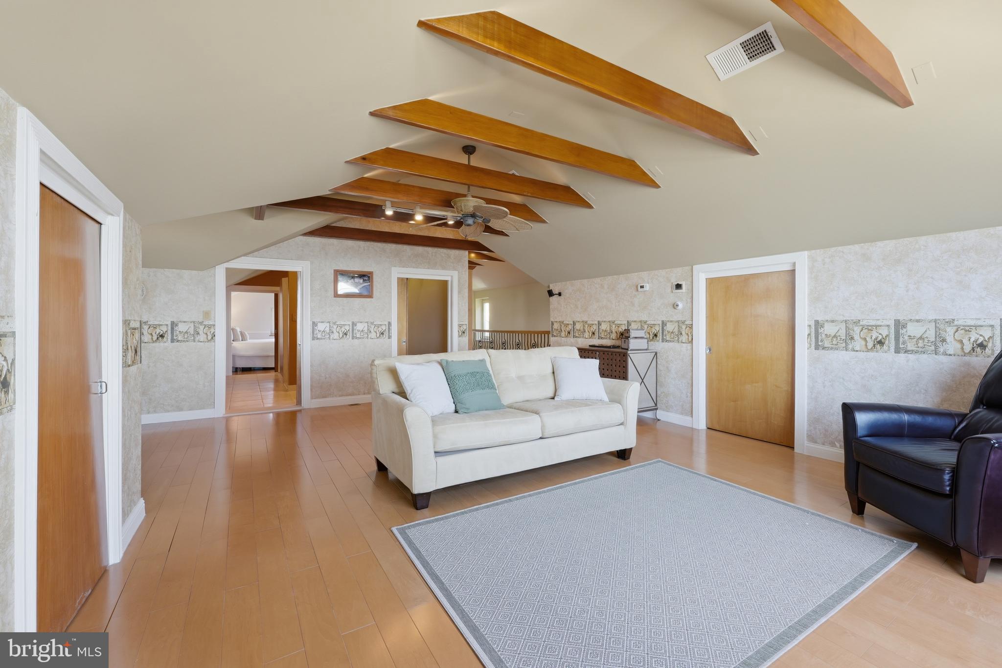 BAYSIDE BEACH - Residential