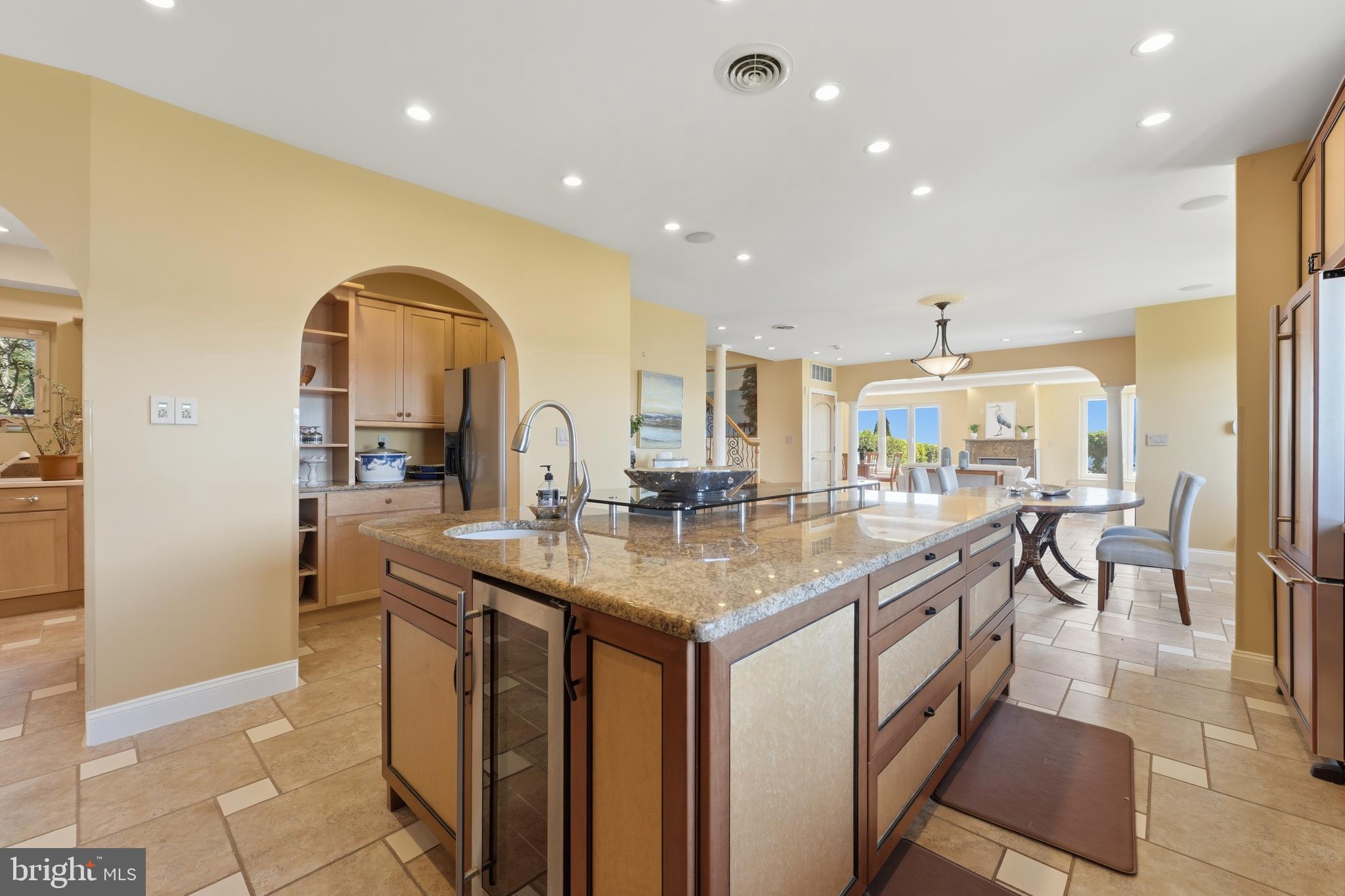 BAYSIDE BEACH - Residential