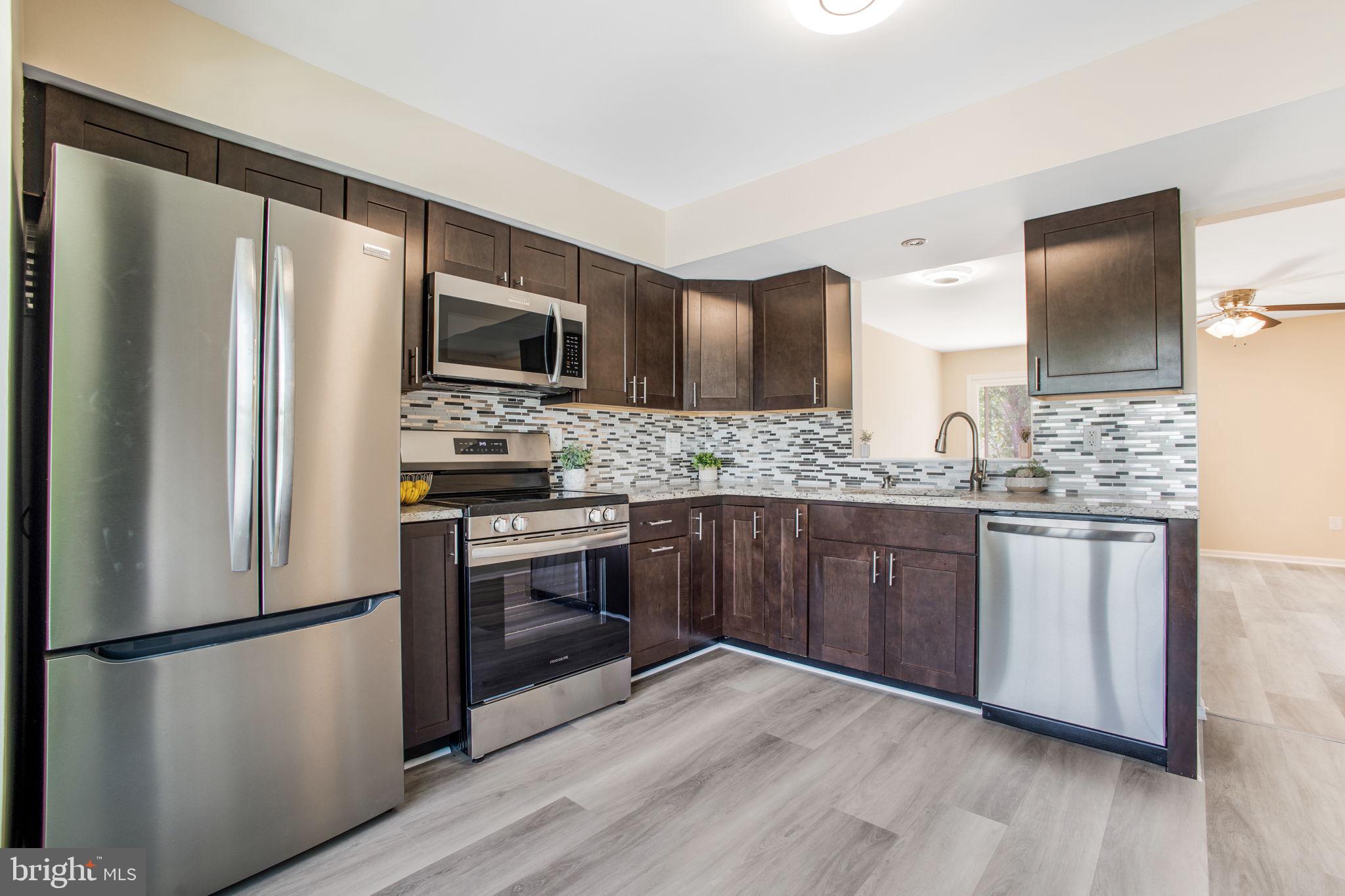 STONEY BEACH - Residential