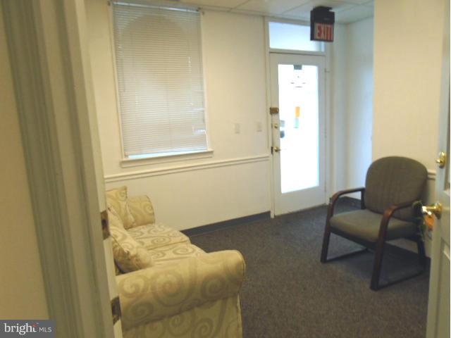 RIVERTOWNE SUITES OFFICE - Commercial Lease