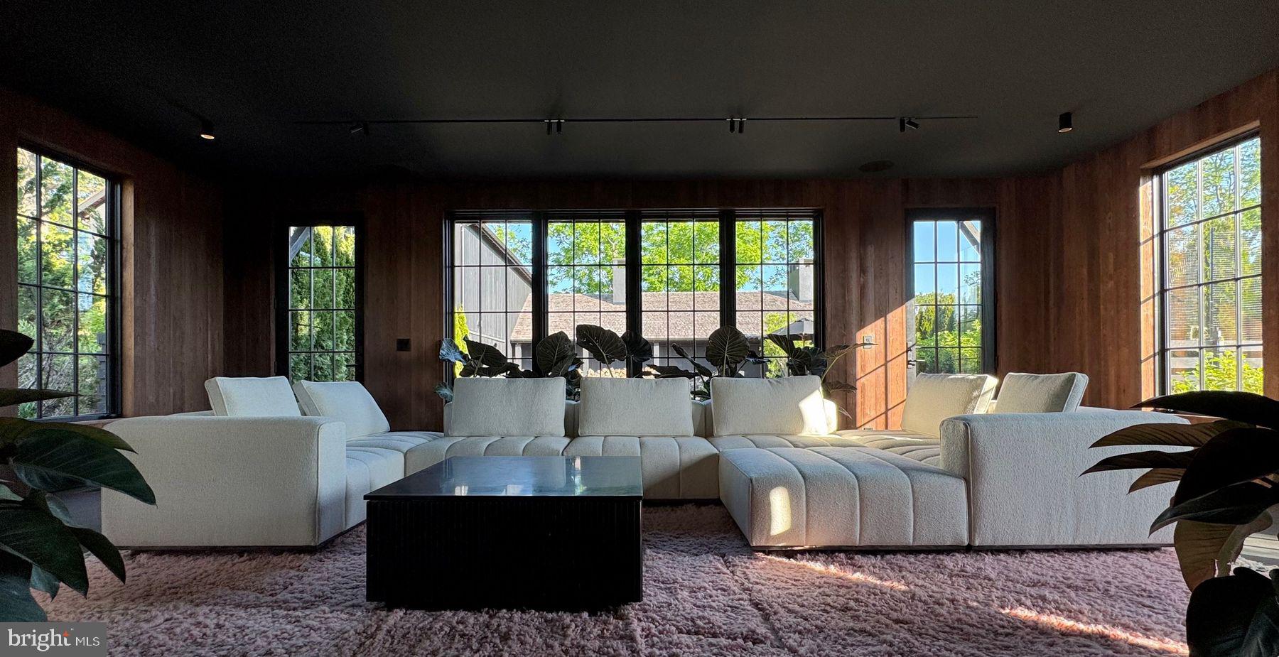 NON AVAILABLE - Residential