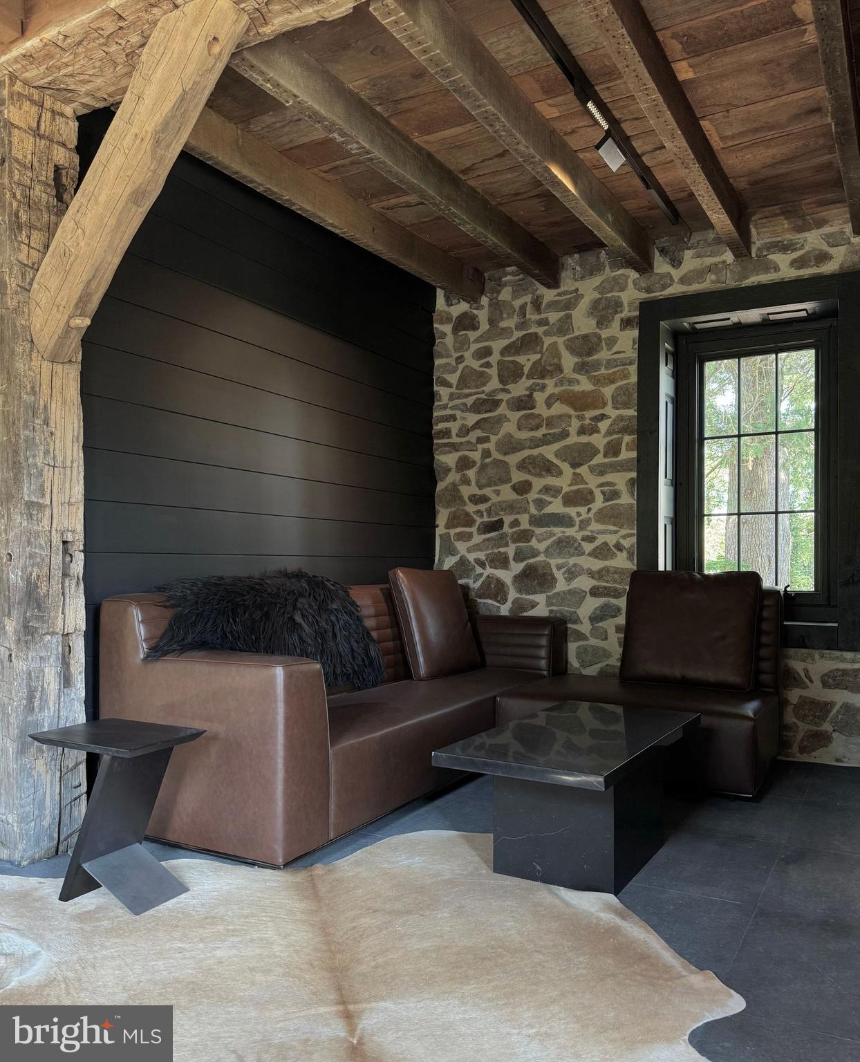NON AVAILABLE - Residential