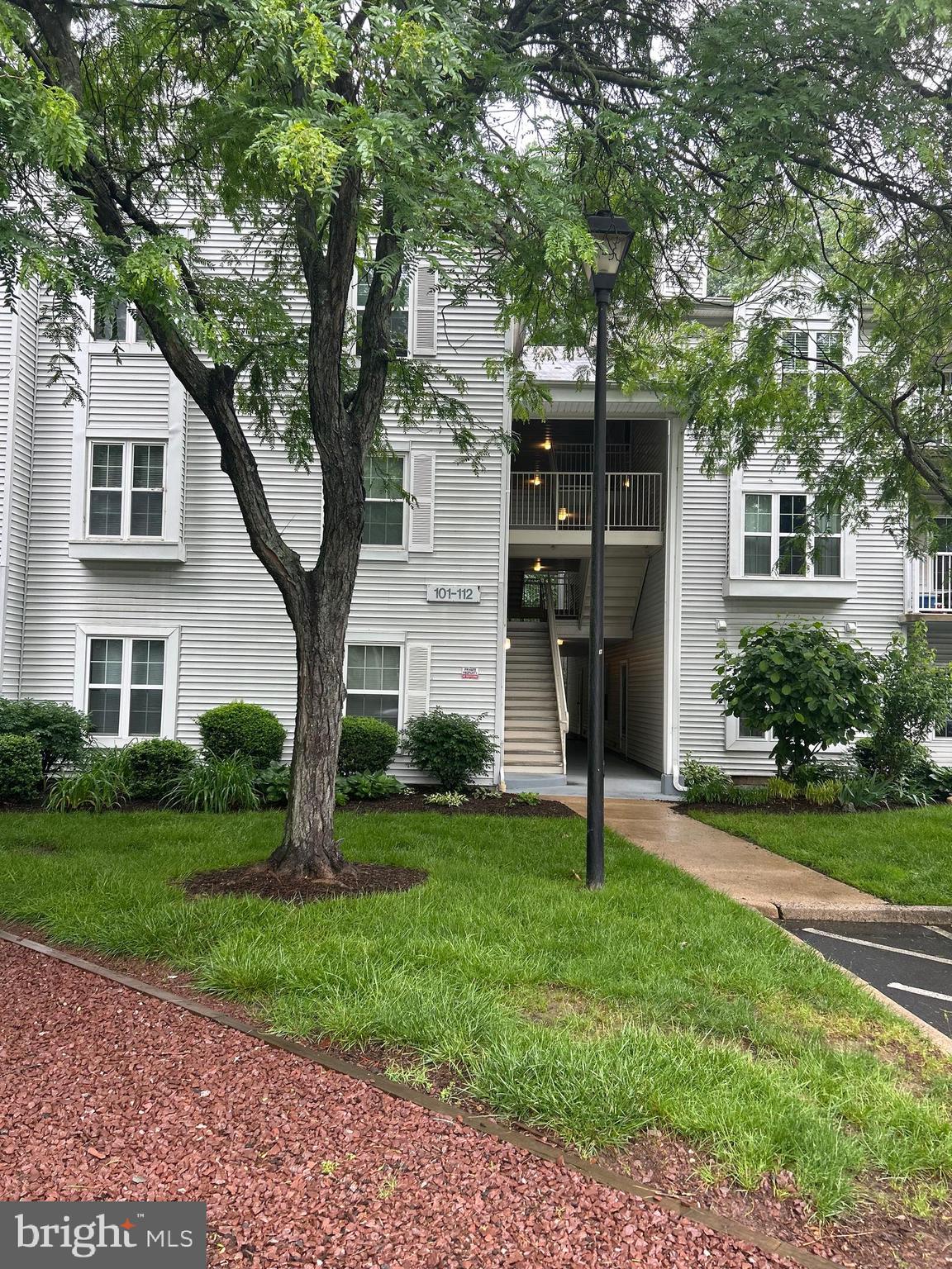 ASHTON CONDO - Residential