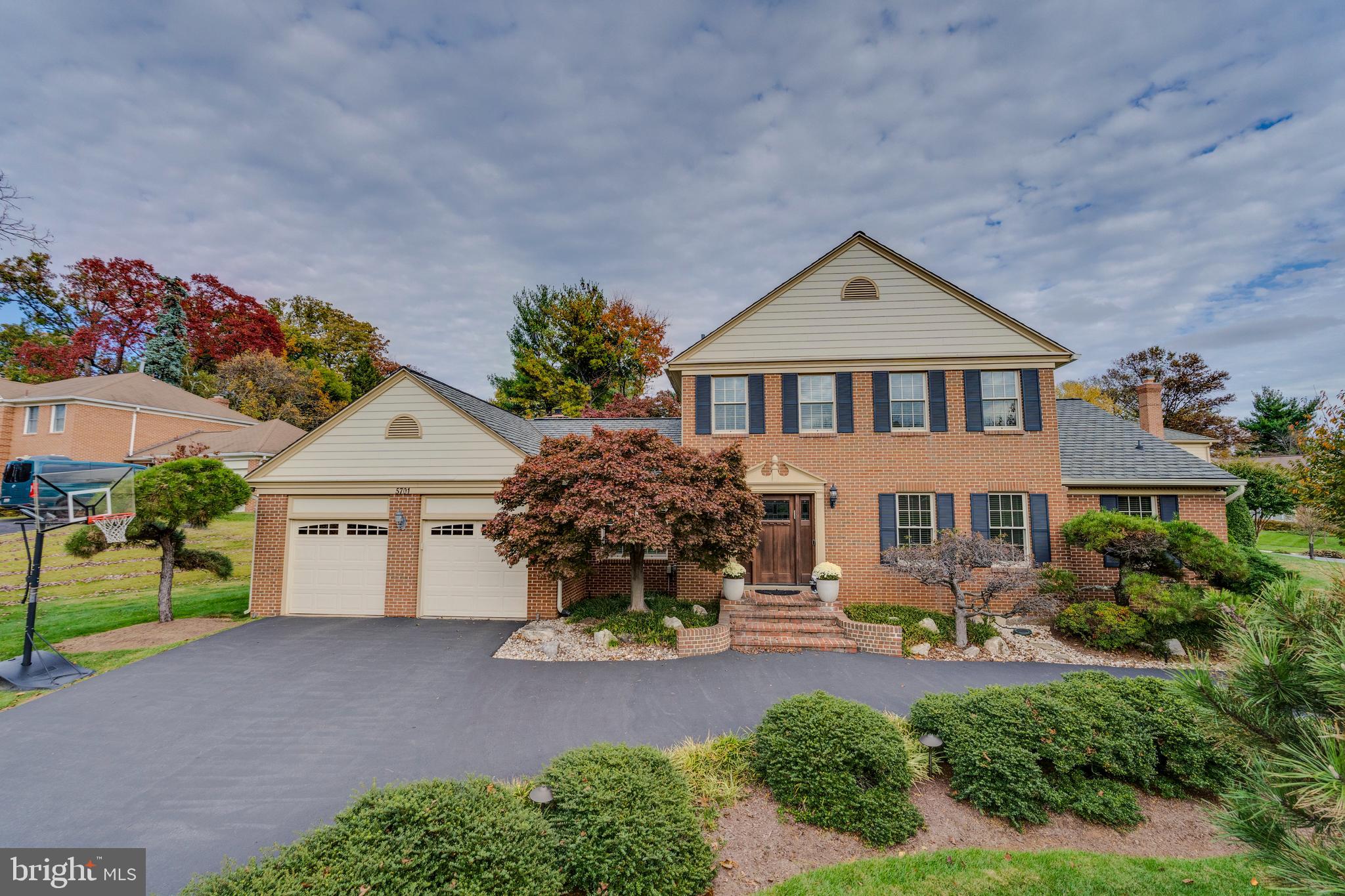 TIMBERLAWN - Residential