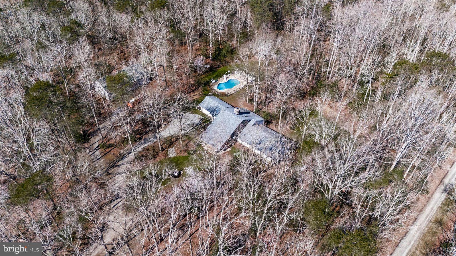 ROCKSHIRE BLUFF - Commercial Sale
