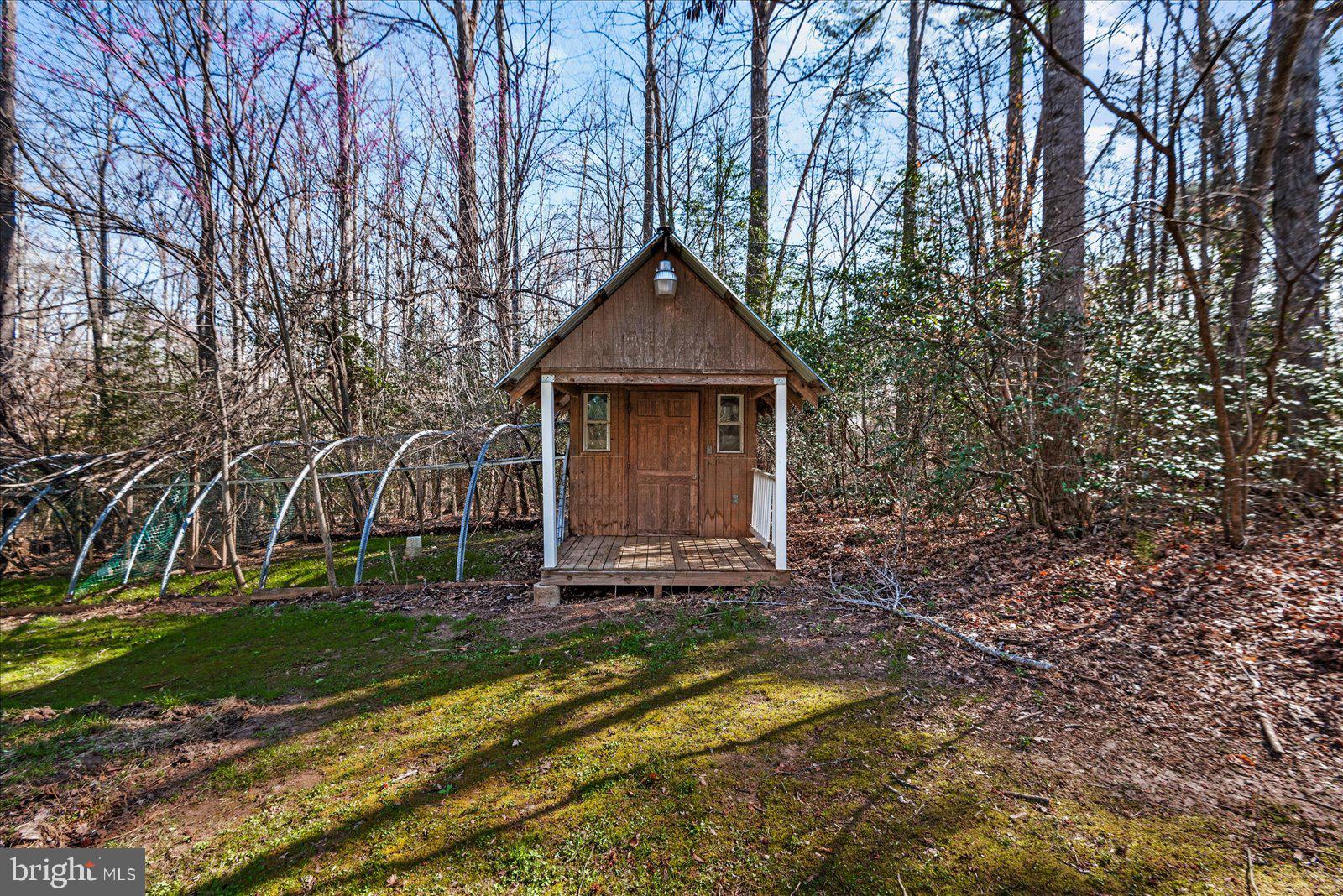 ROCKSHIRE BLUFF - Commercial Sale