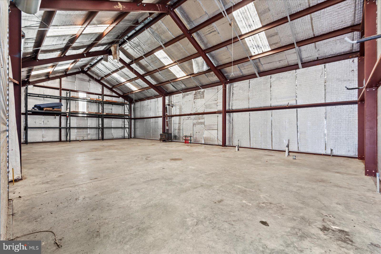 ROCKSHIRE BLUFF - Commercial Sale
