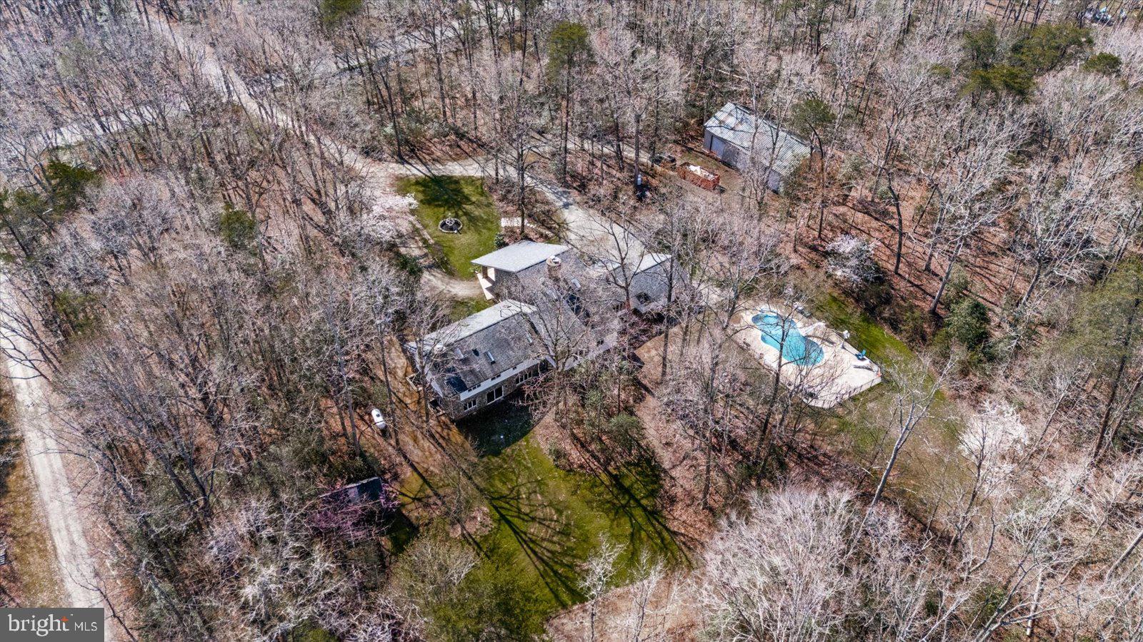 ROCKSHIRE BLUFF - Commercial Sale