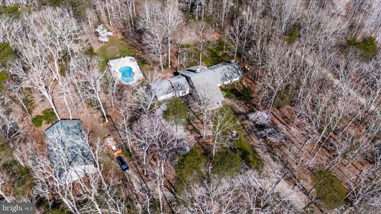 ROCKSHIRE BLUFF - Commercial Sale