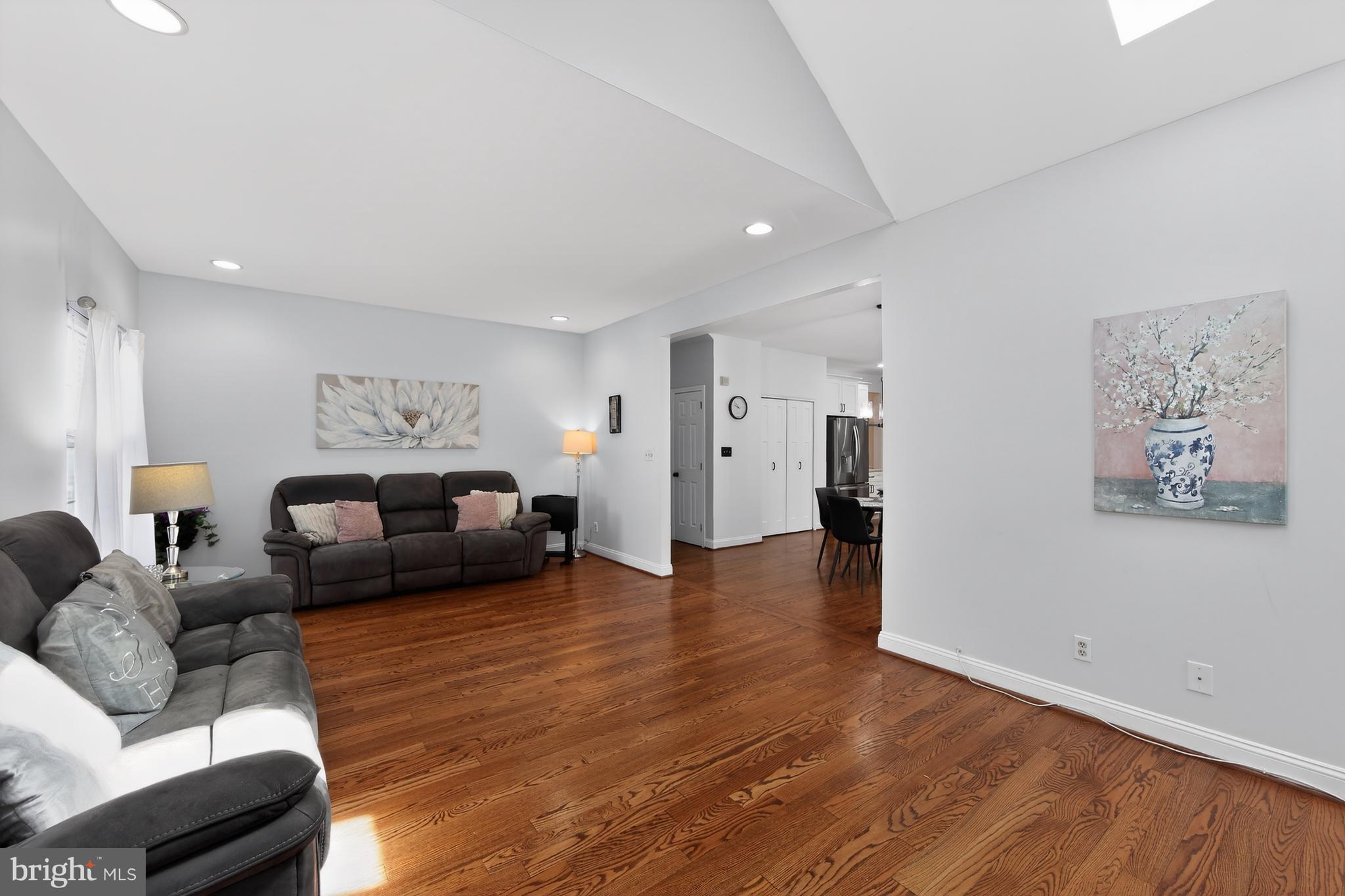 BROOKSTONE - Residential