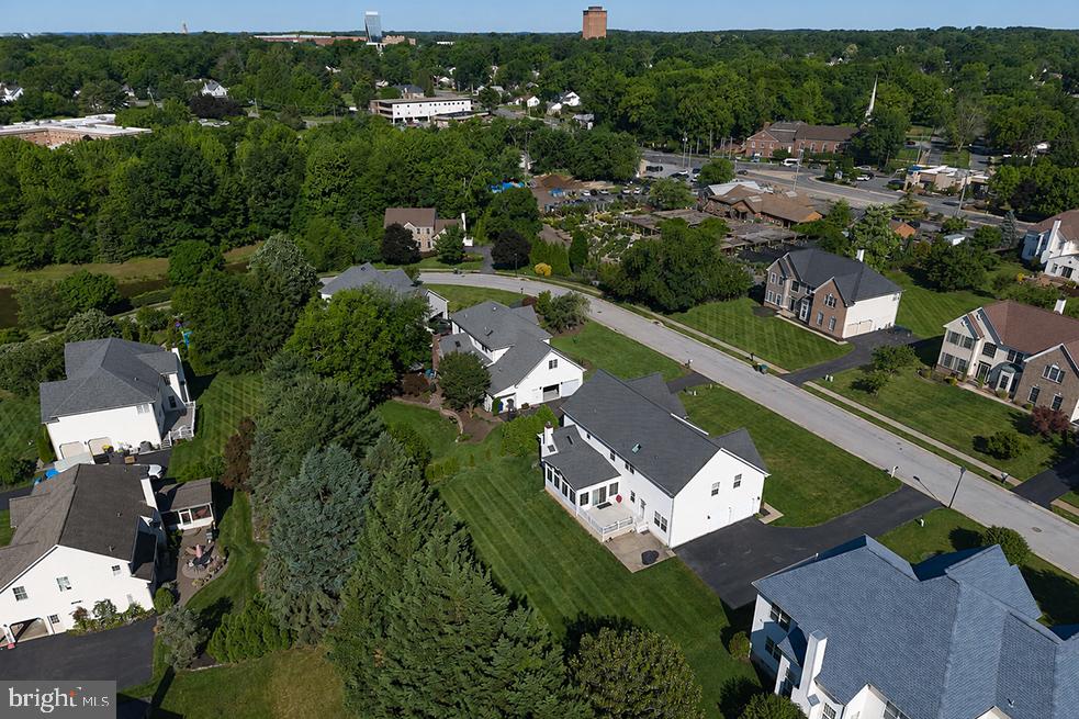 BROOKSTONE - Residential