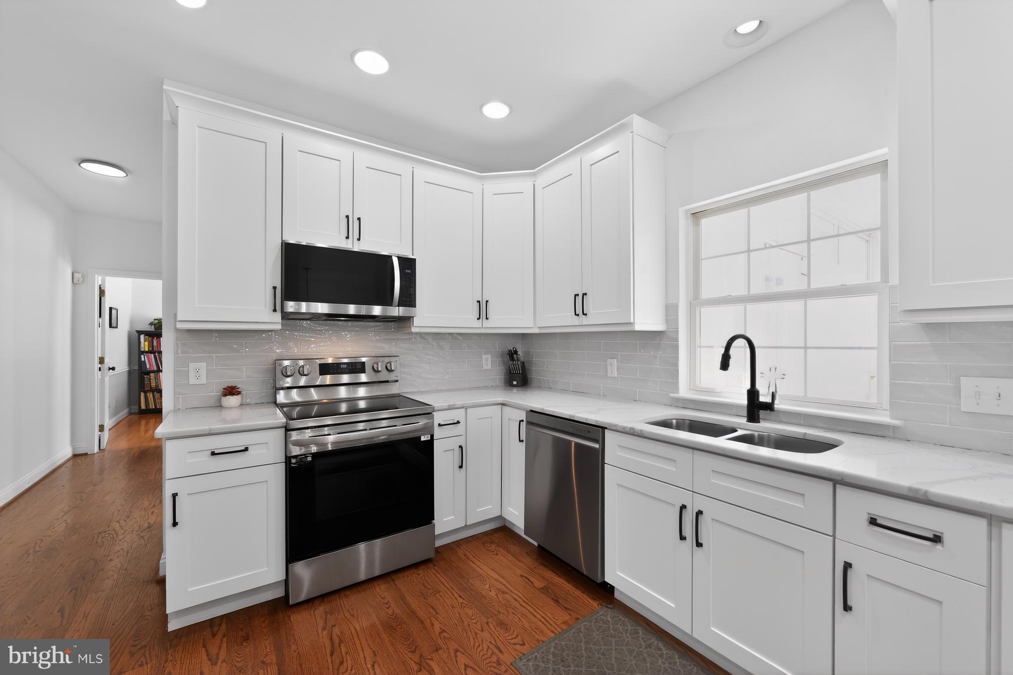 BROOKSTONE - Residential