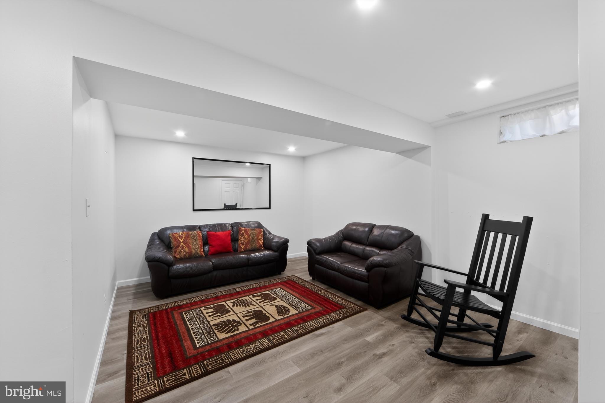 BROOKSTONE - Residential
