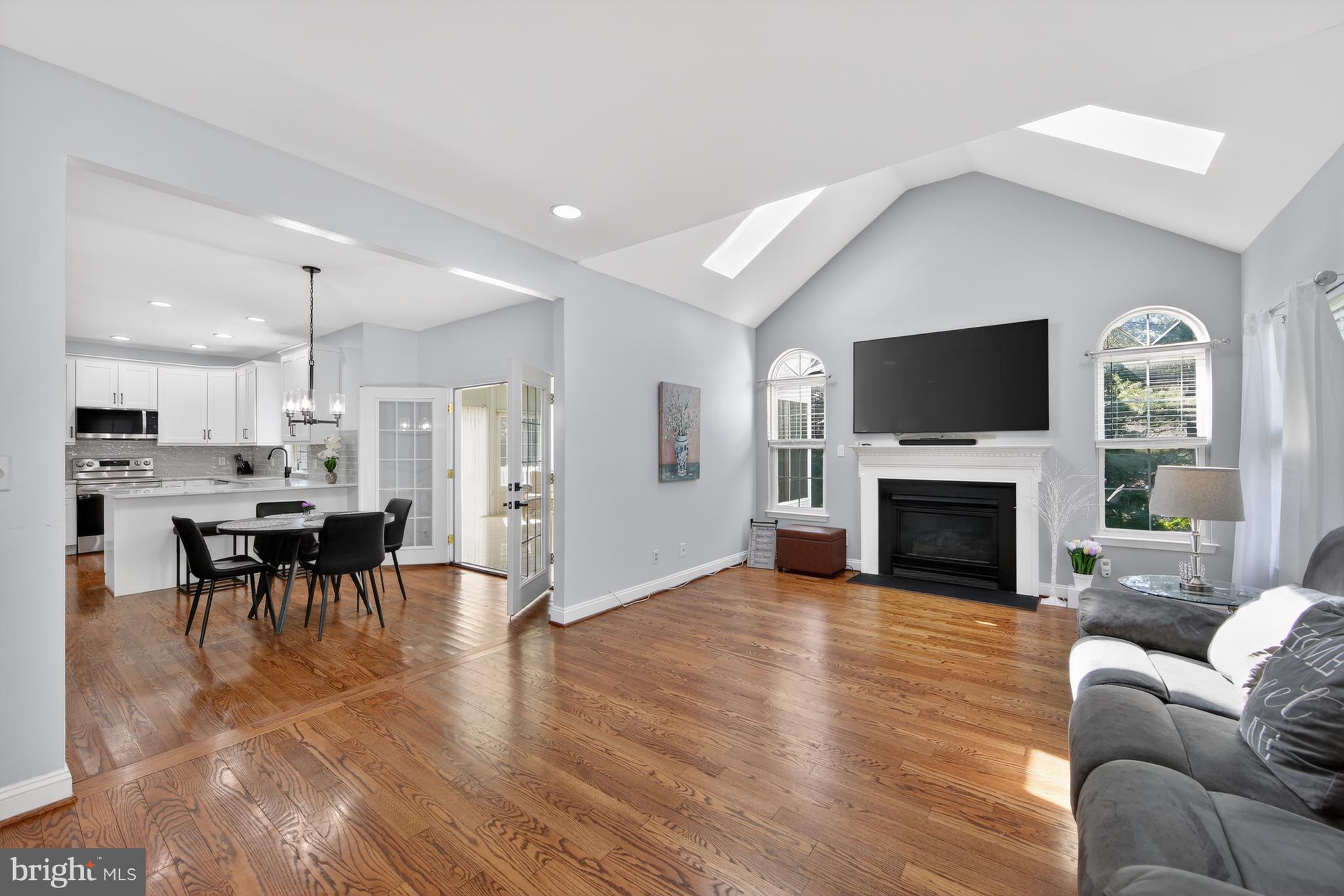 BROOKSTONE - Residential