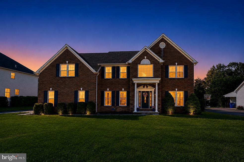 BROOKSTONE - Residential