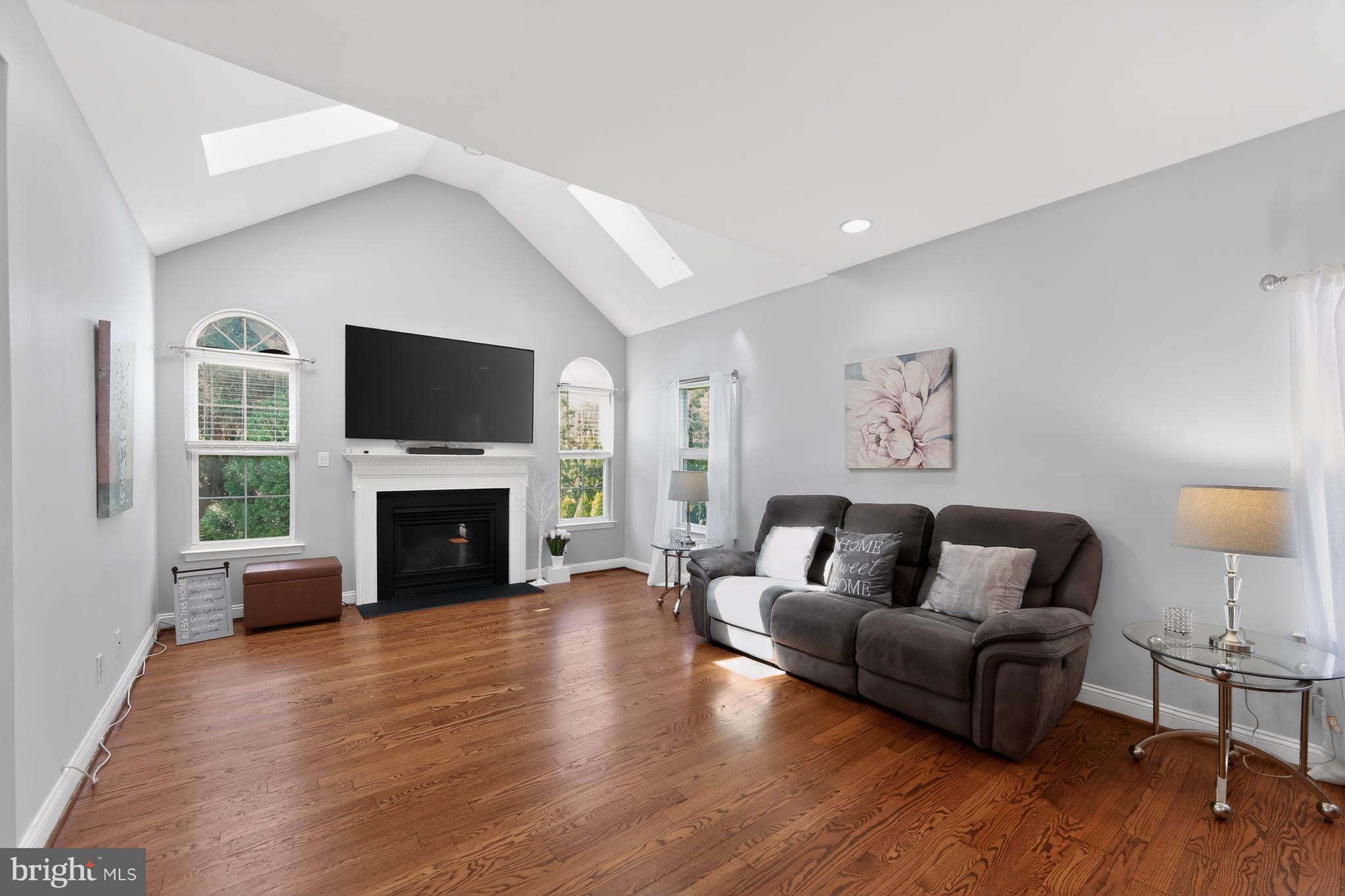 BROOKSTONE - Residential