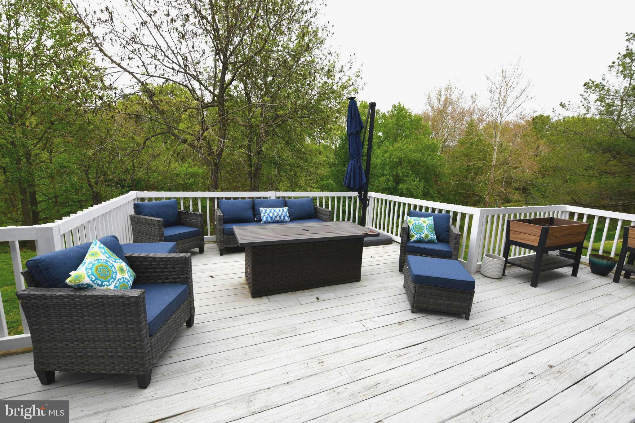 COUNTRY CLUB PARK - Residential