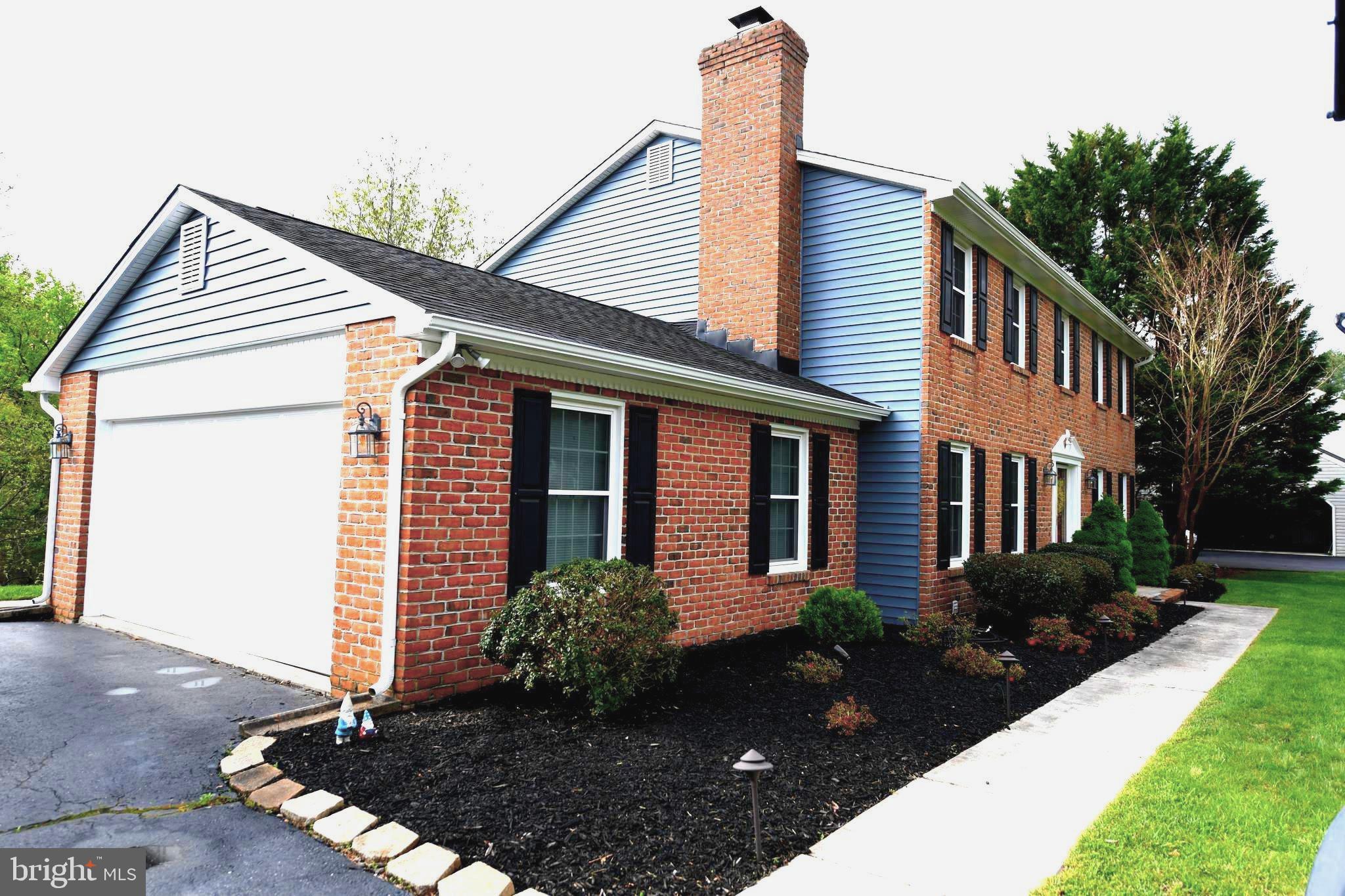 COUNTRY CLUB PARK - Residential
