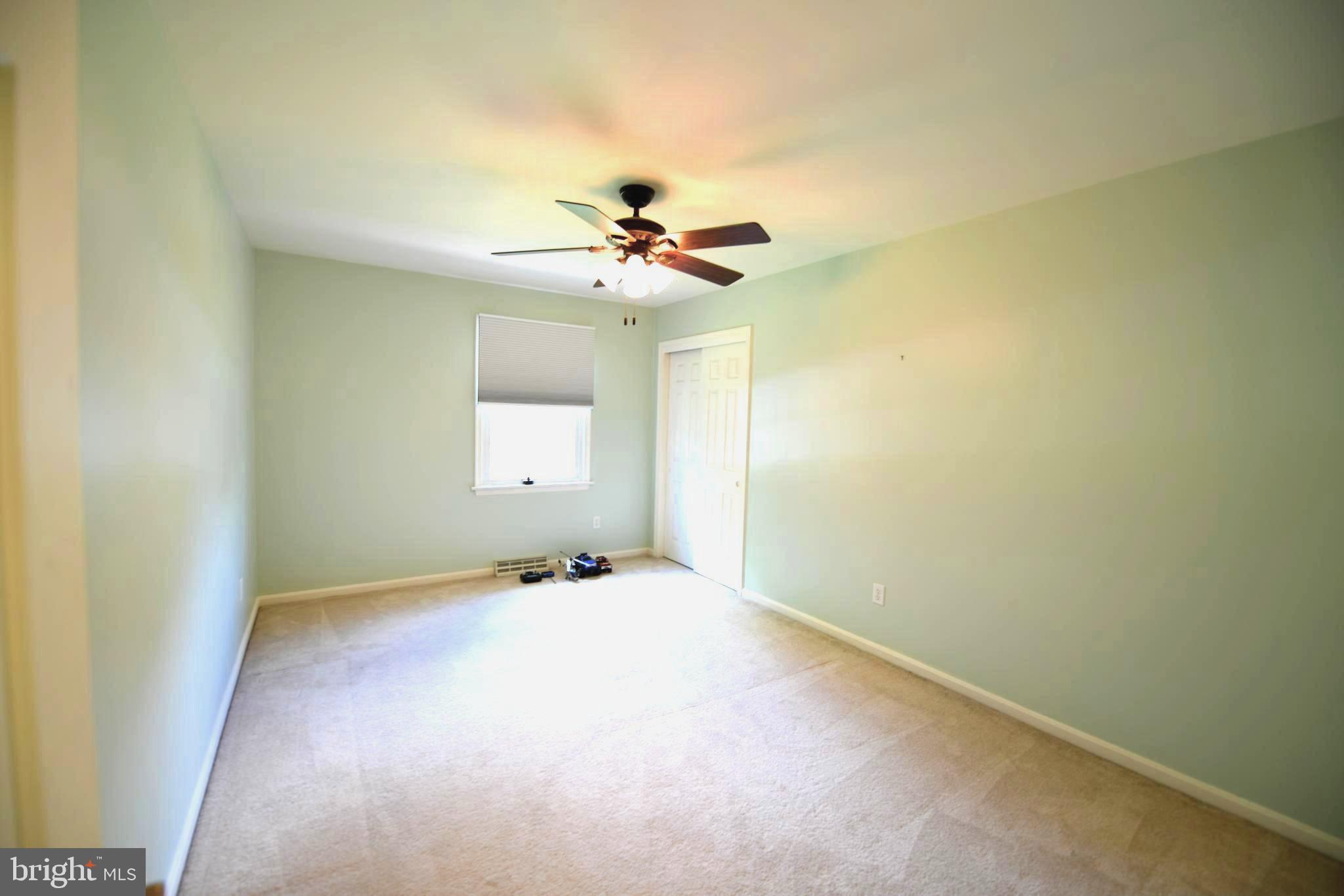 COUNTRY CLUB PARK - Residential